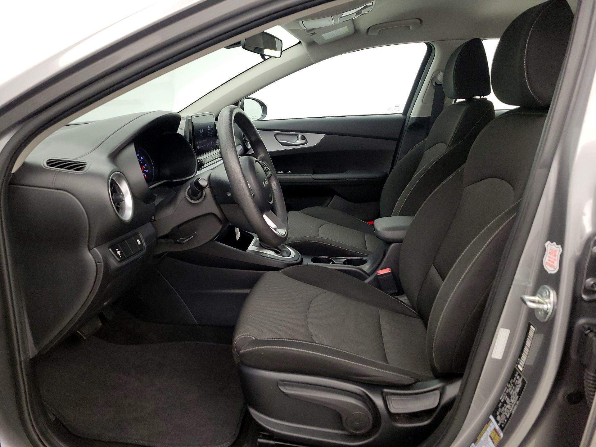 Thumbnail: 2023 Kia Forte - 11