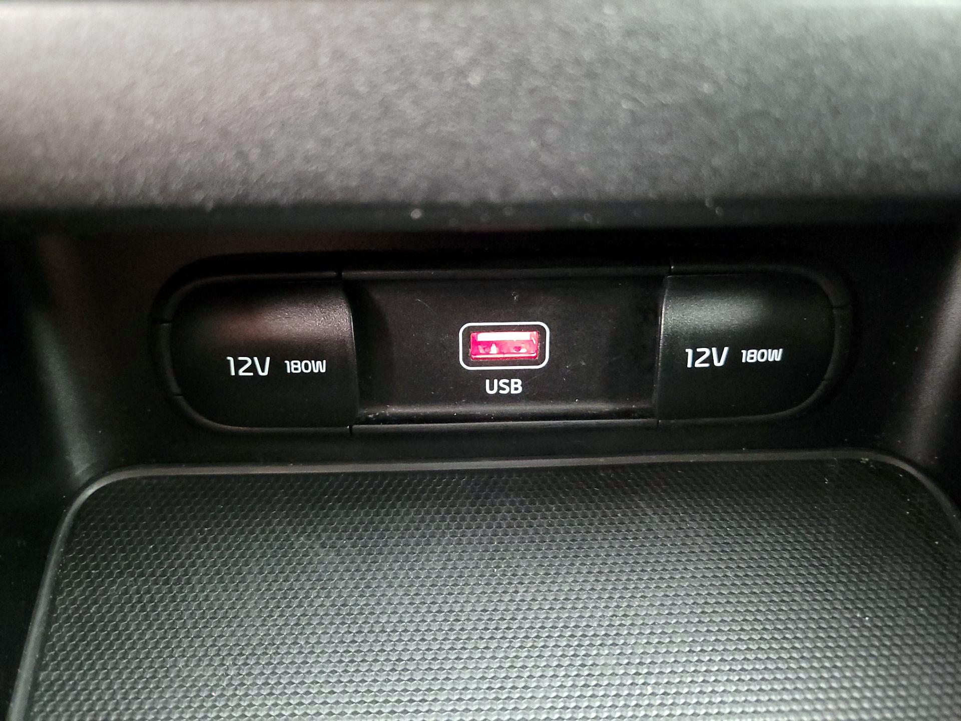 Thumbnail: 2023 Kia Forte - 18