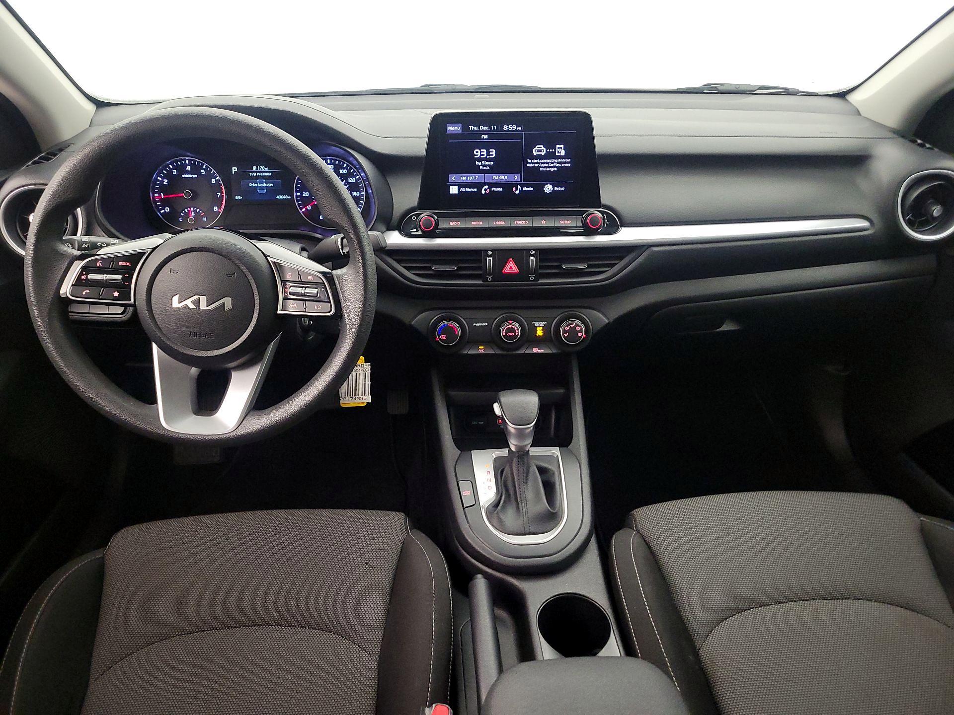 Thumbnail: 2023 Kia Forte - 9