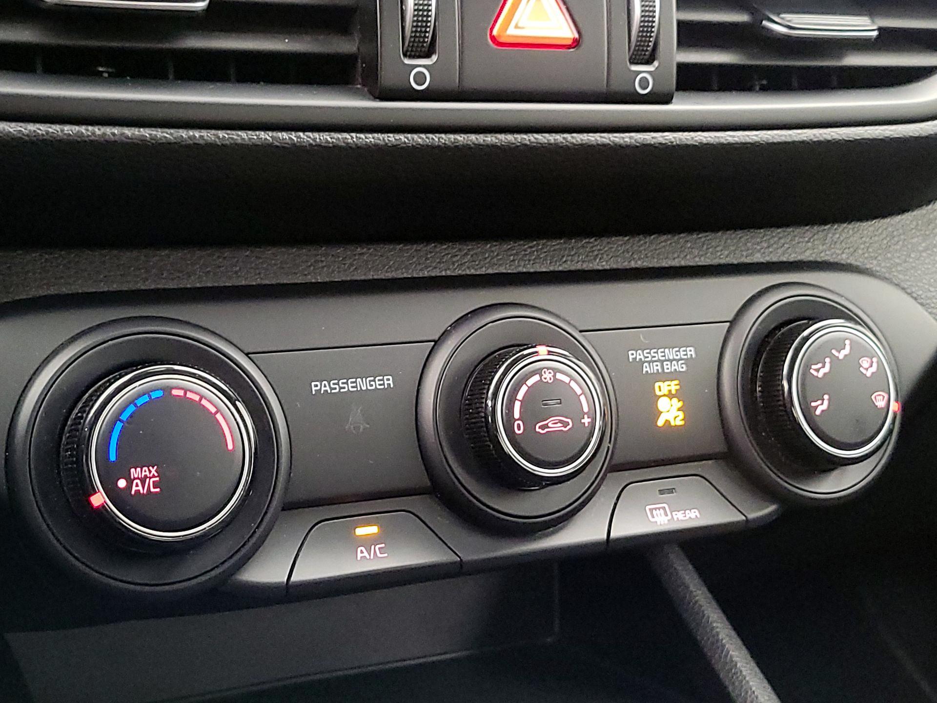 Thumbnail: 2023 Kia Forte - 16