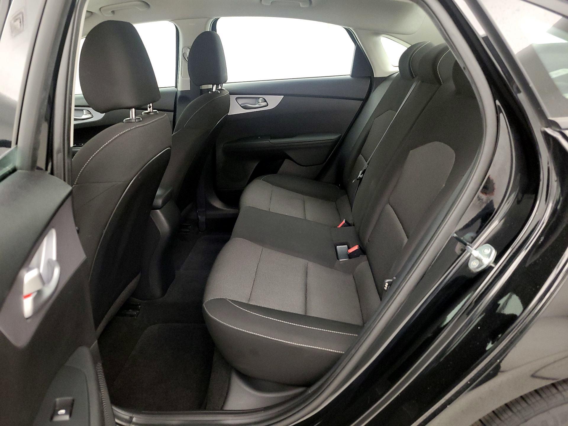 Thumbnail: 2023 Kia Forte - 19