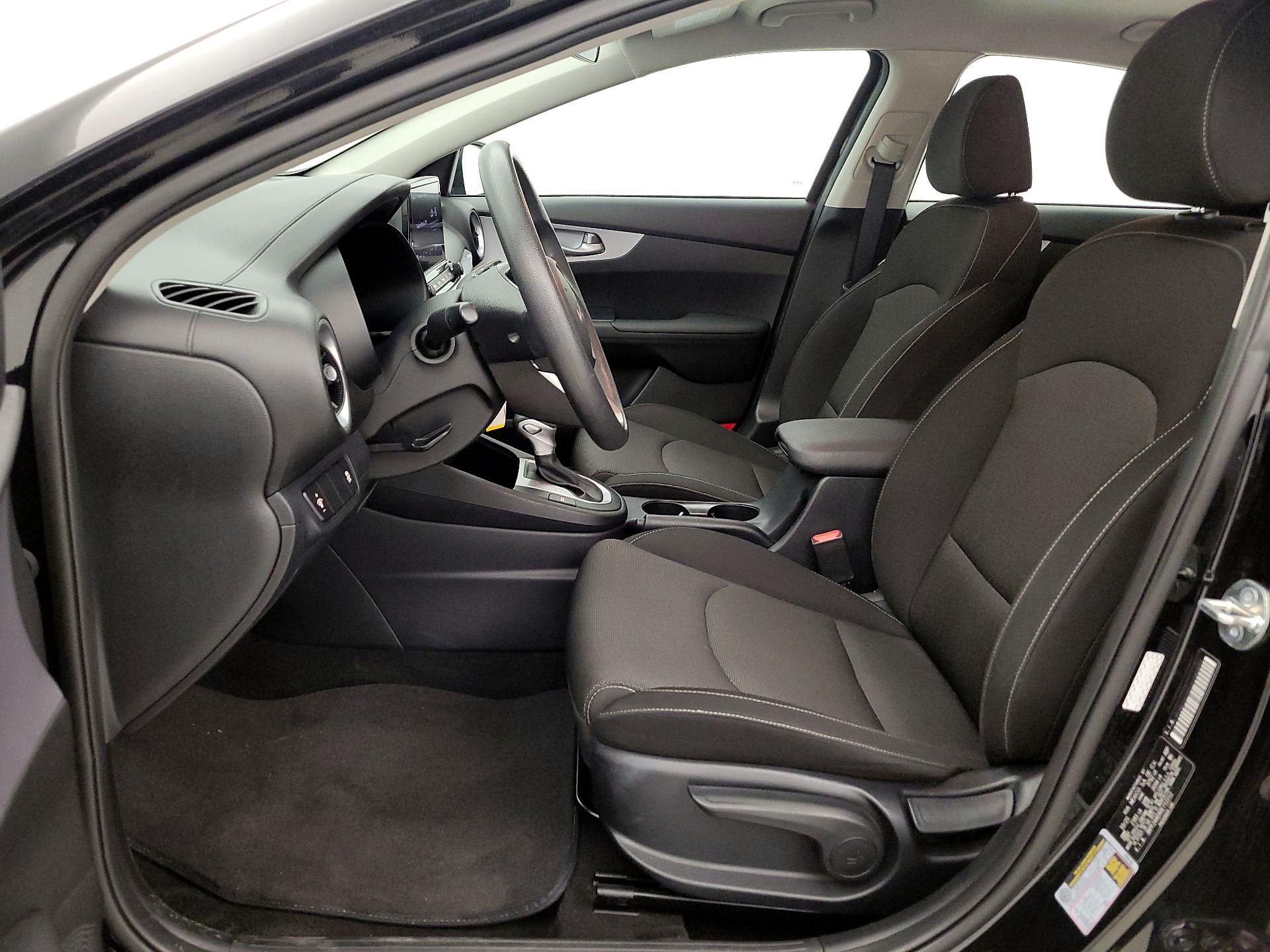 Thumbnail: 2024 Kia Forte - 11