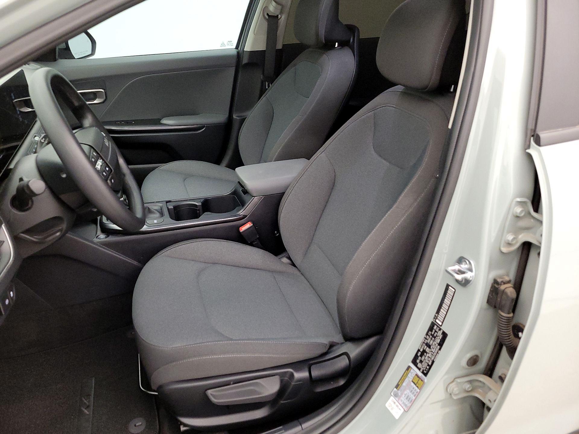 Thumbnail: 2025 Kia K4 - 11