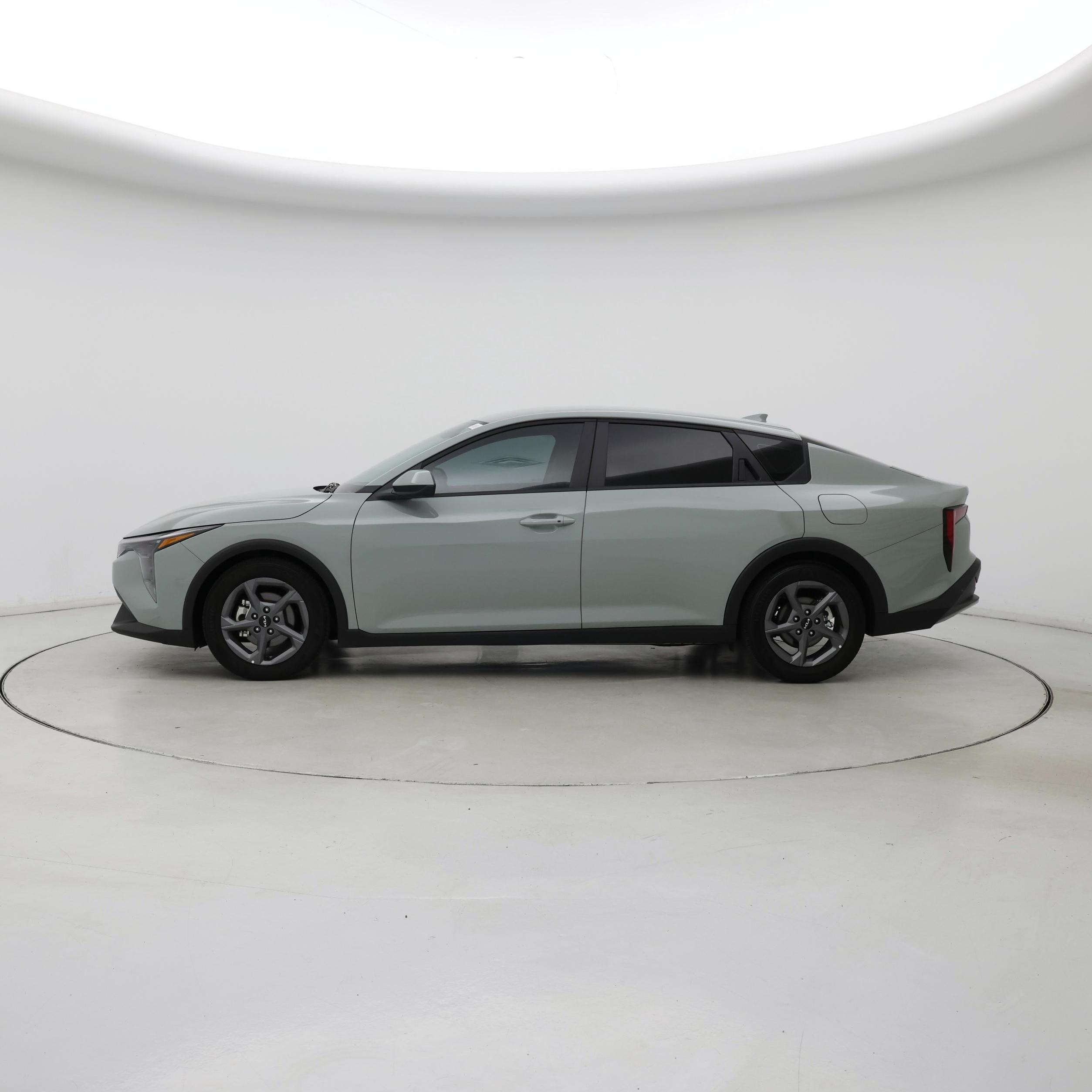 Thumbnail: 2025 Kia K4 - 3