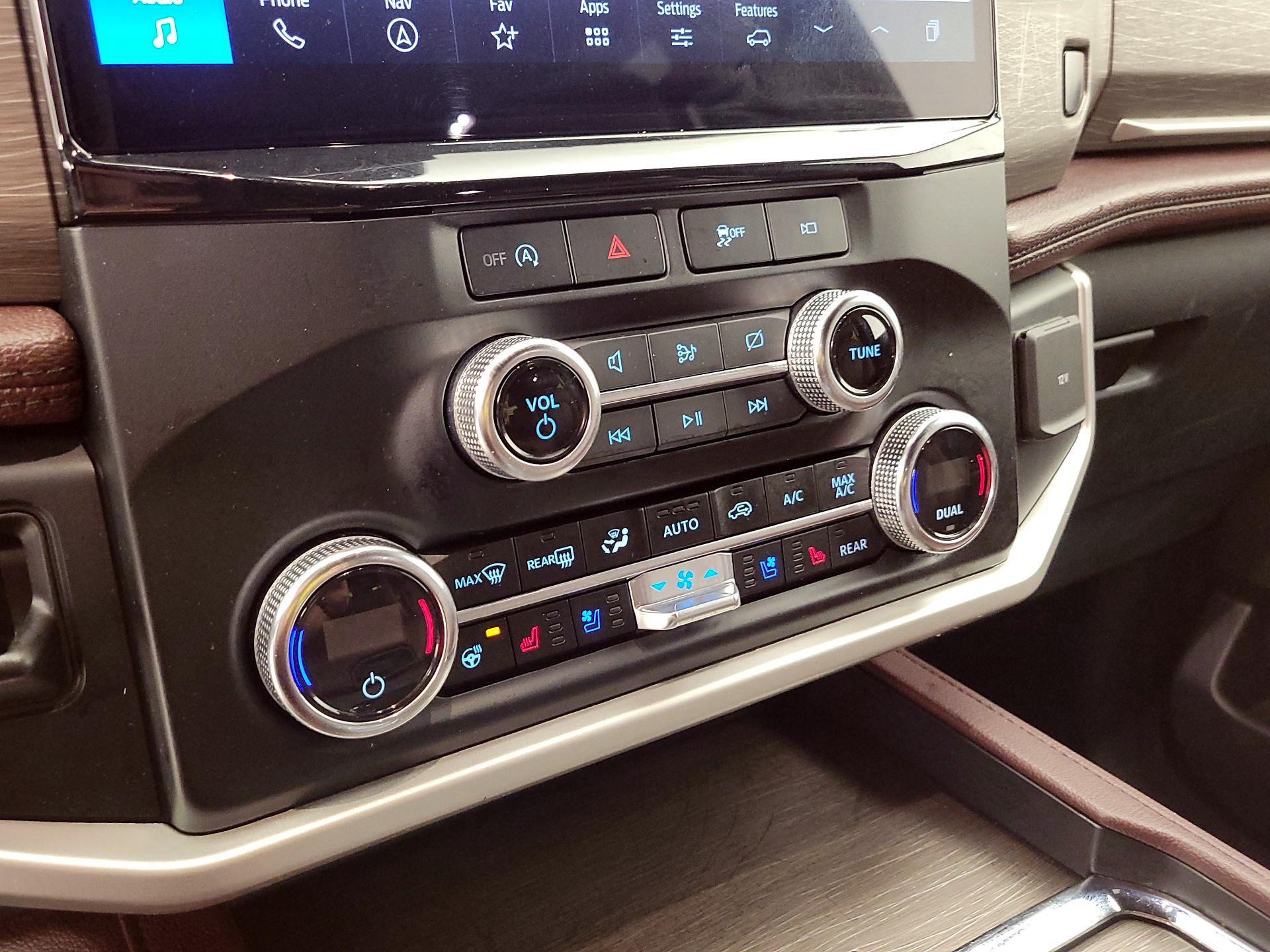 Thumbnail: 2024 Ford Expedition MAX - 17