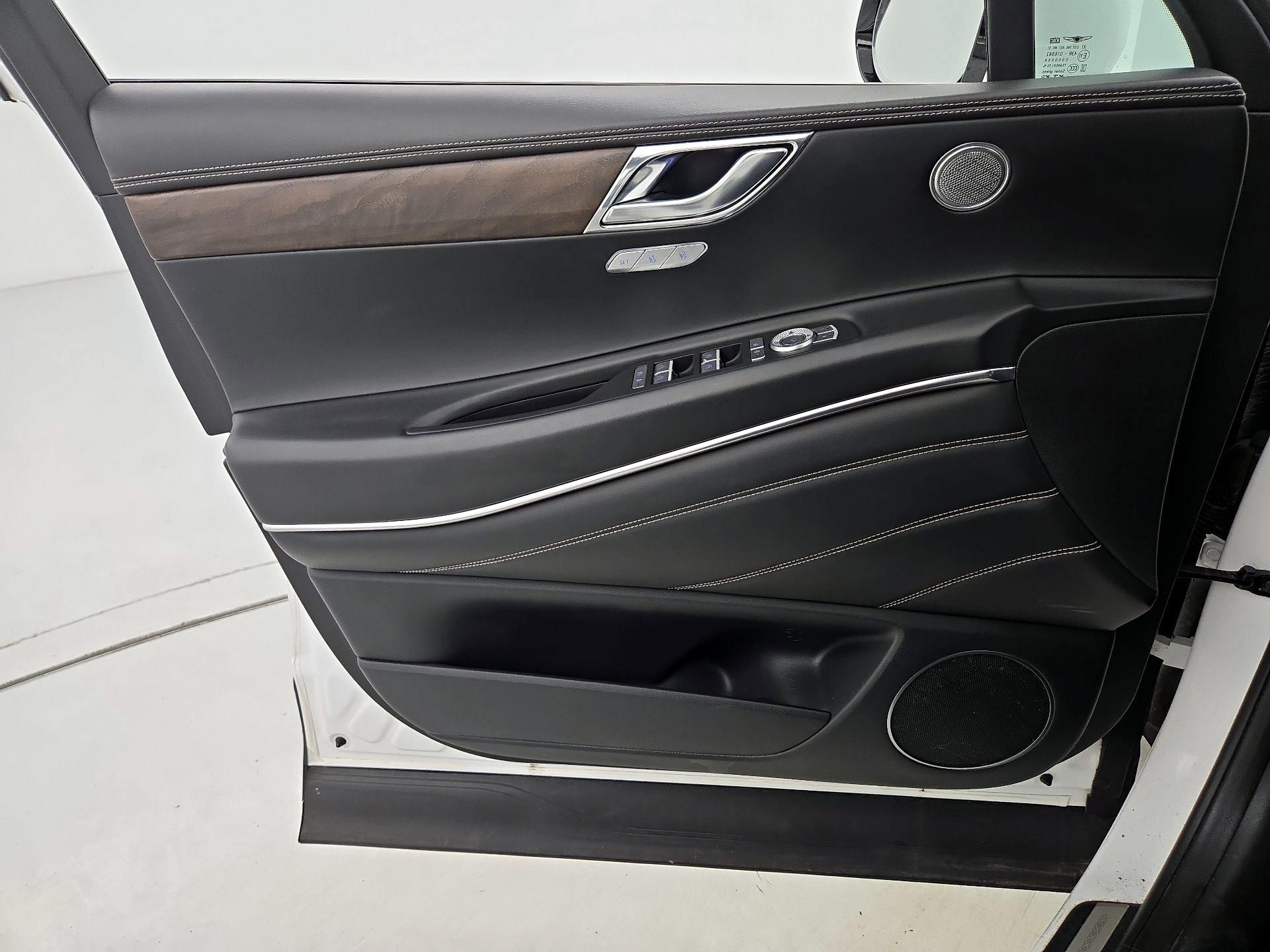 Thumbnail: 2024 Genesis GV80 - 12