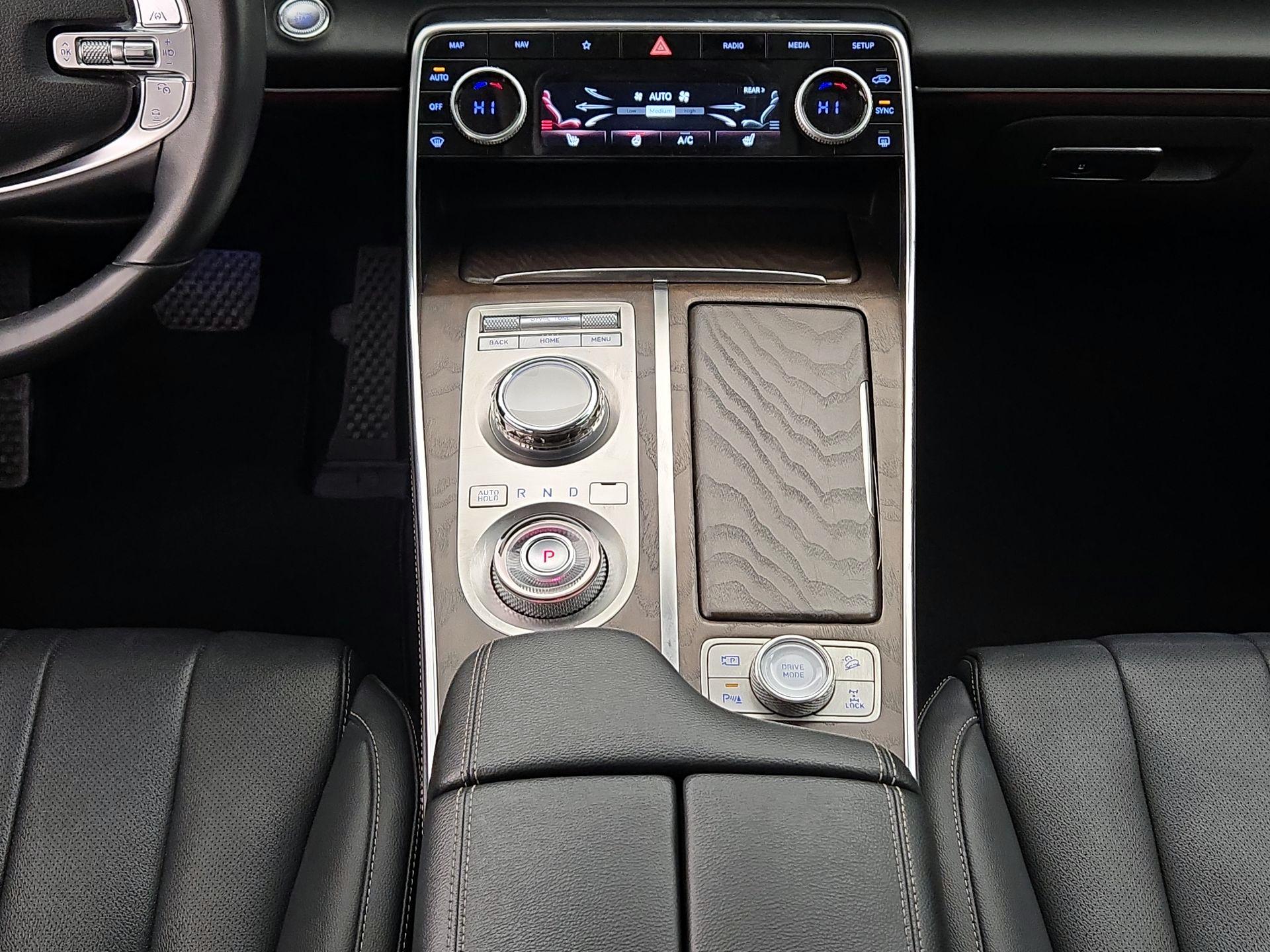 Thumbnail: 2024 Genesis GV80 - 18