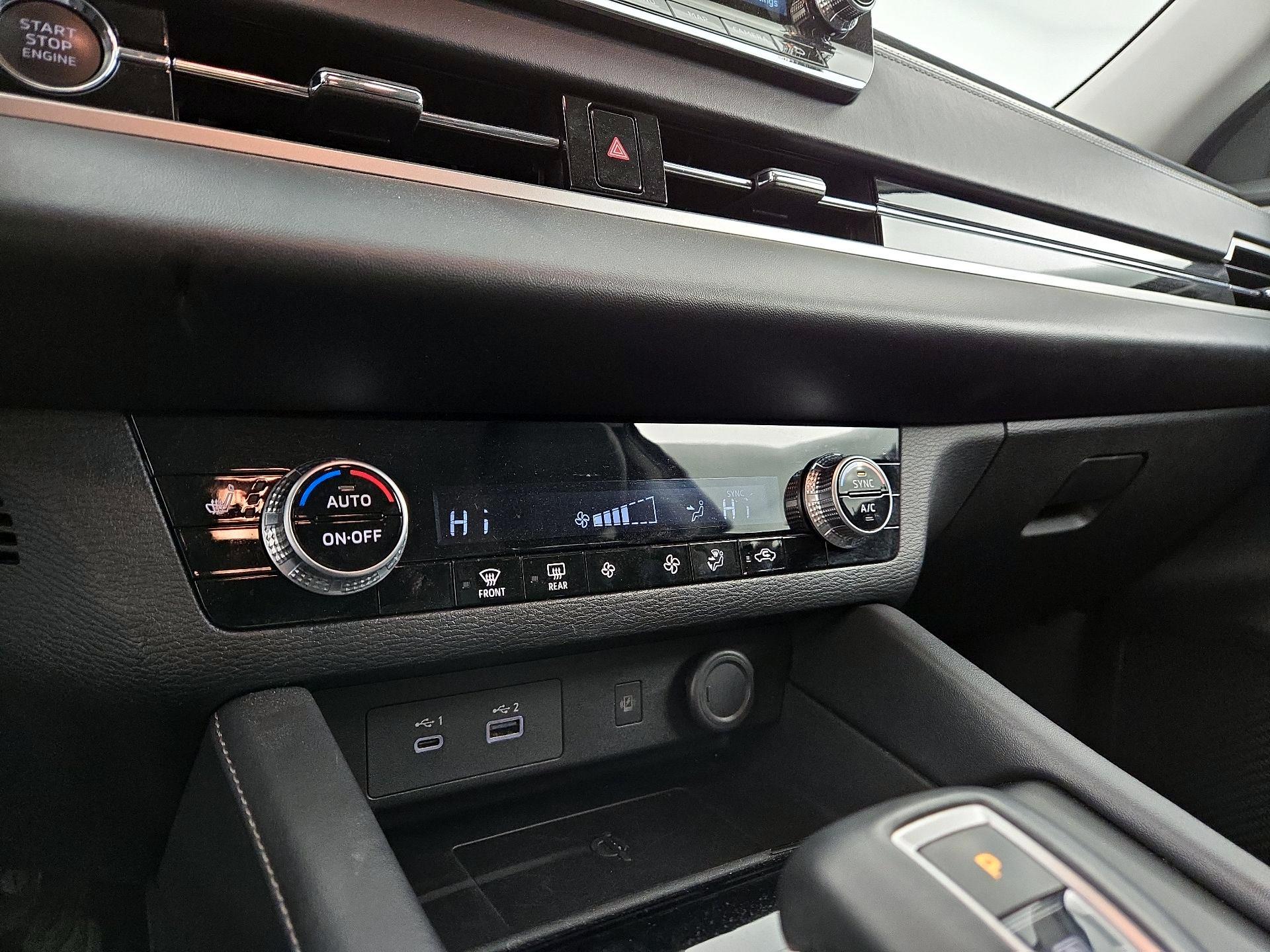 Thumbnail: 2024 Mitsubishi Outlander - 17