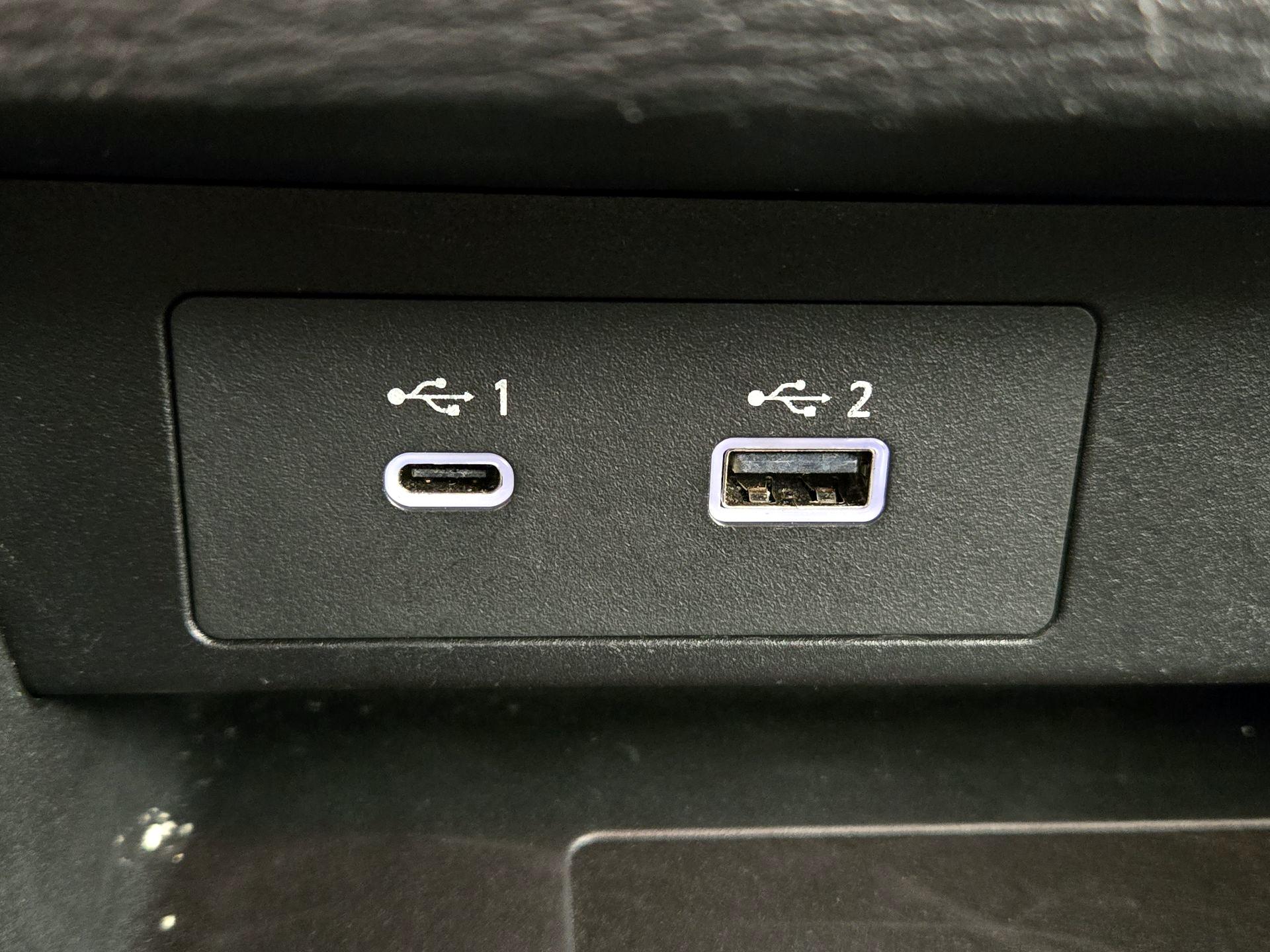 Thumbnail: 2024 Mitsubishi Outlander - 19