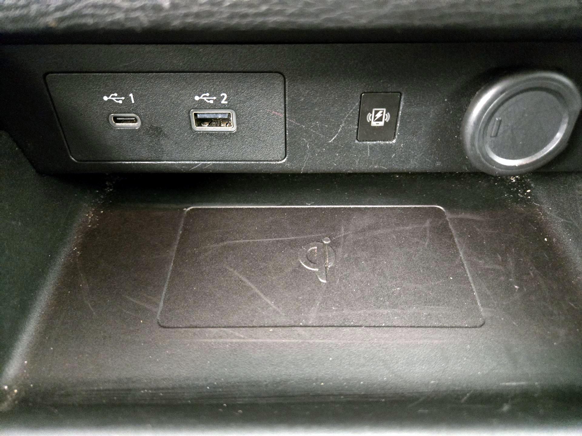 Thumbnail: 2024 Mitsubishi Outlander - 19