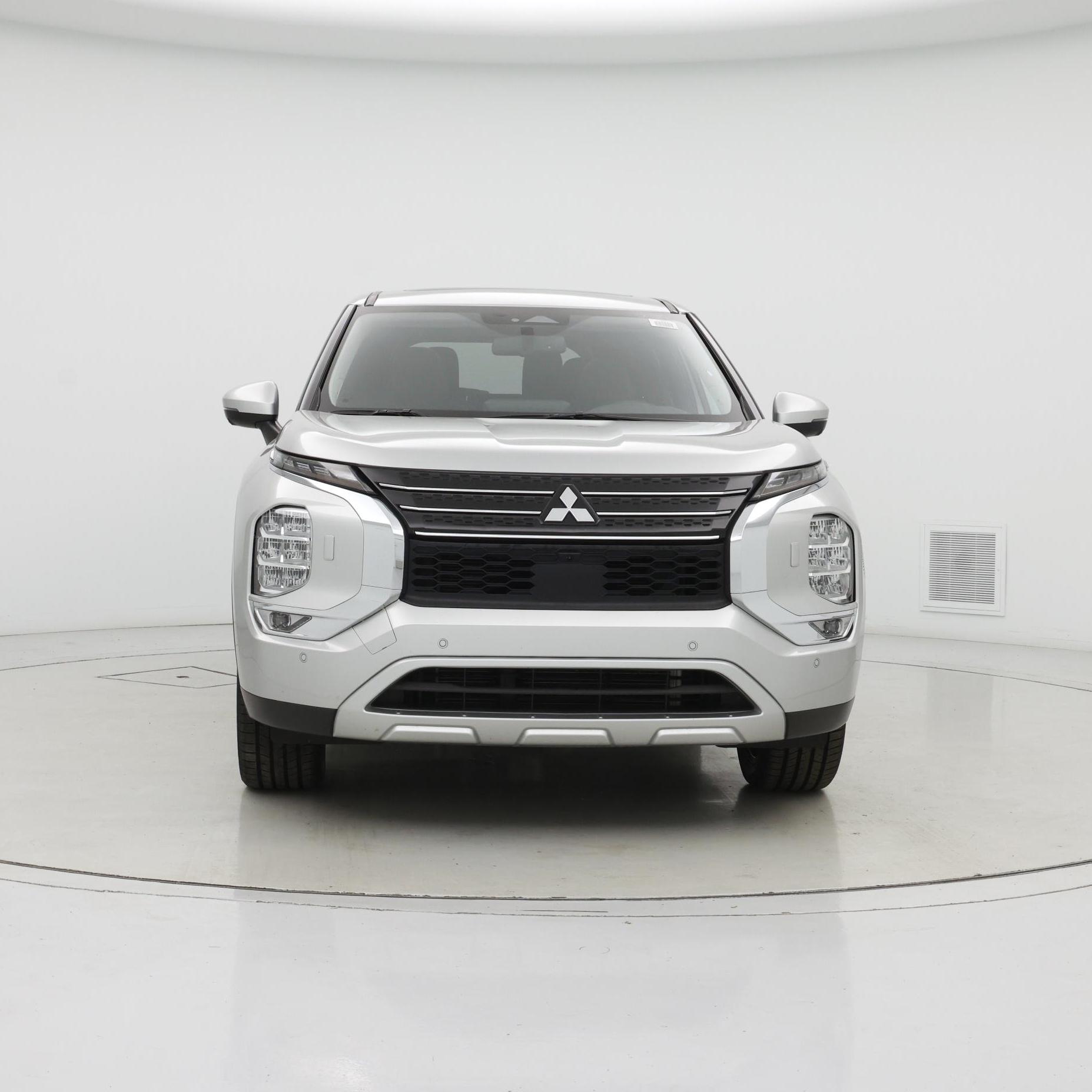 Thumbnail: 2024 Mitsubishi Outlander - 5