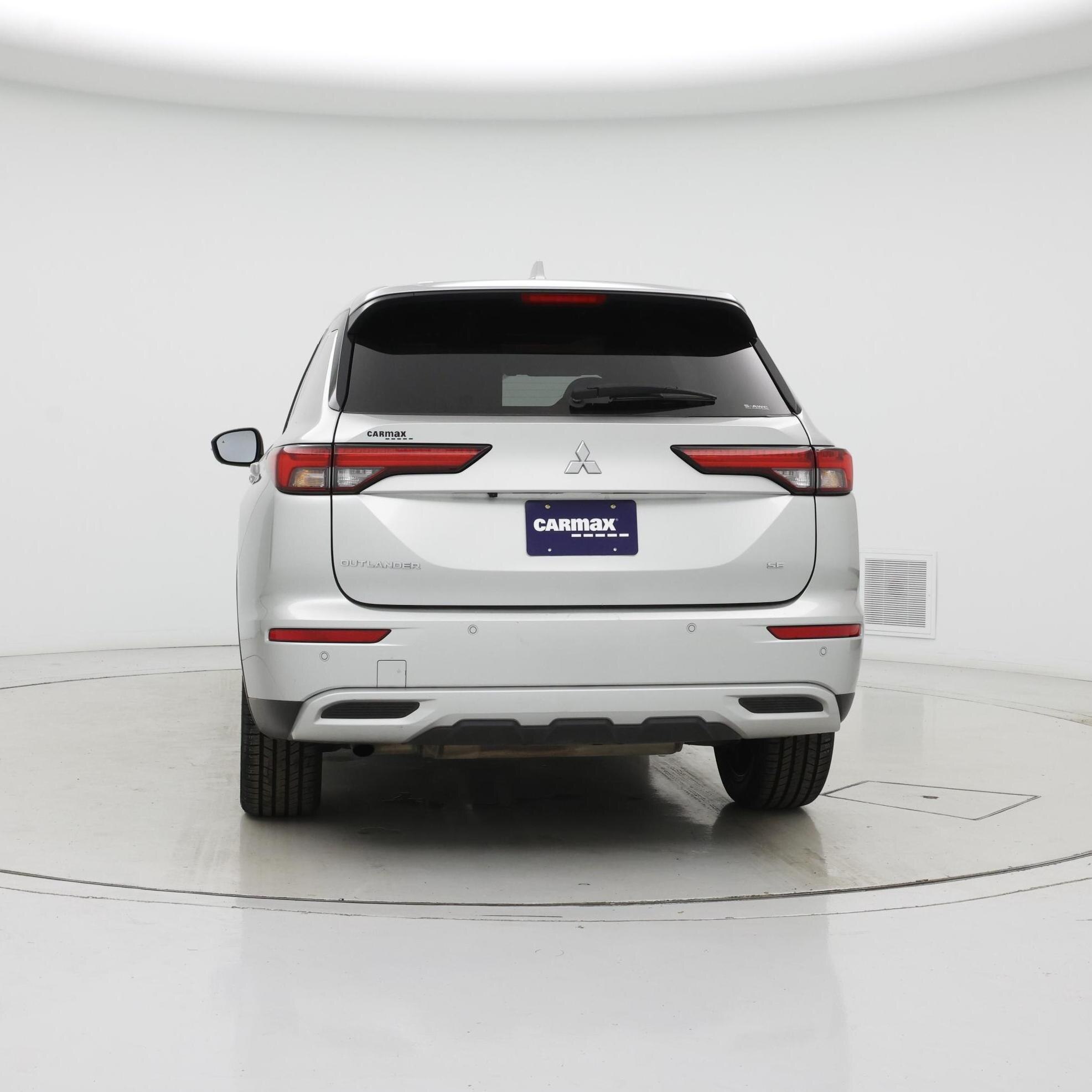 Thumbnail: 2024 Mitsubishi Outlander - 6