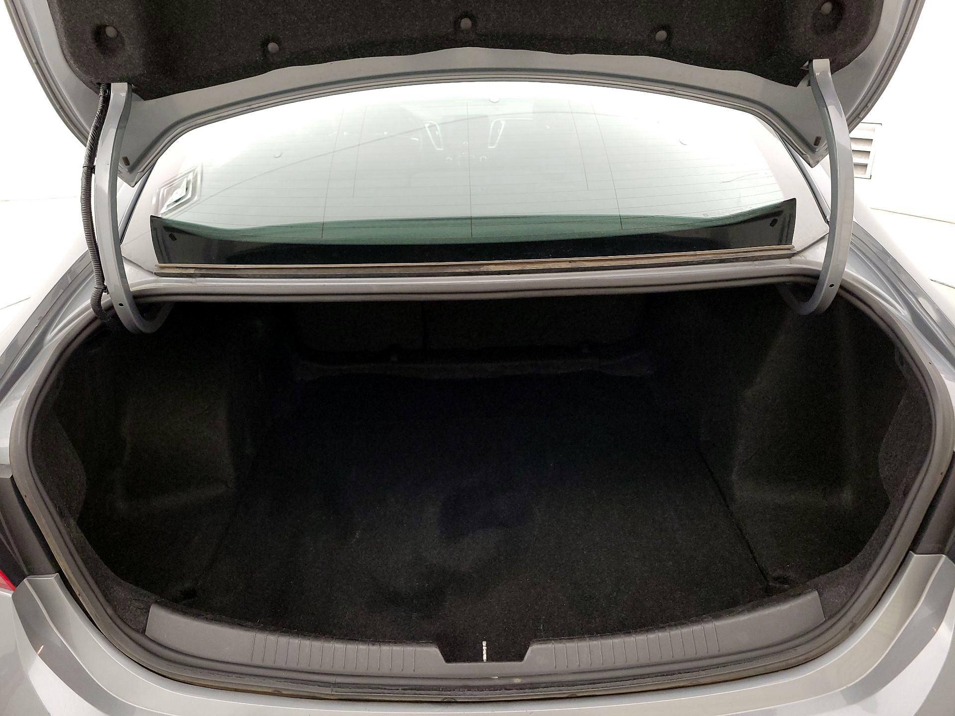 Thumbnail: 2023 Chevrolet Malibu - 20