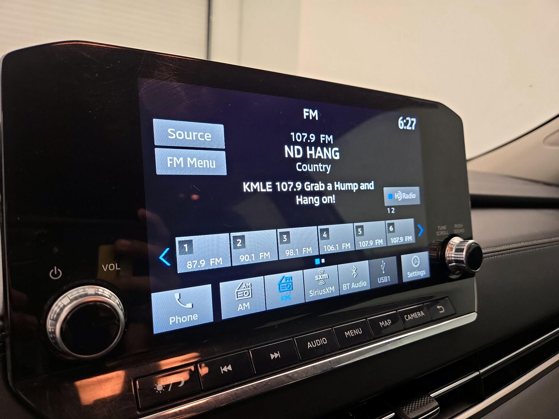 Thumbnail: 2024 Mitsubishi Outlander - 16