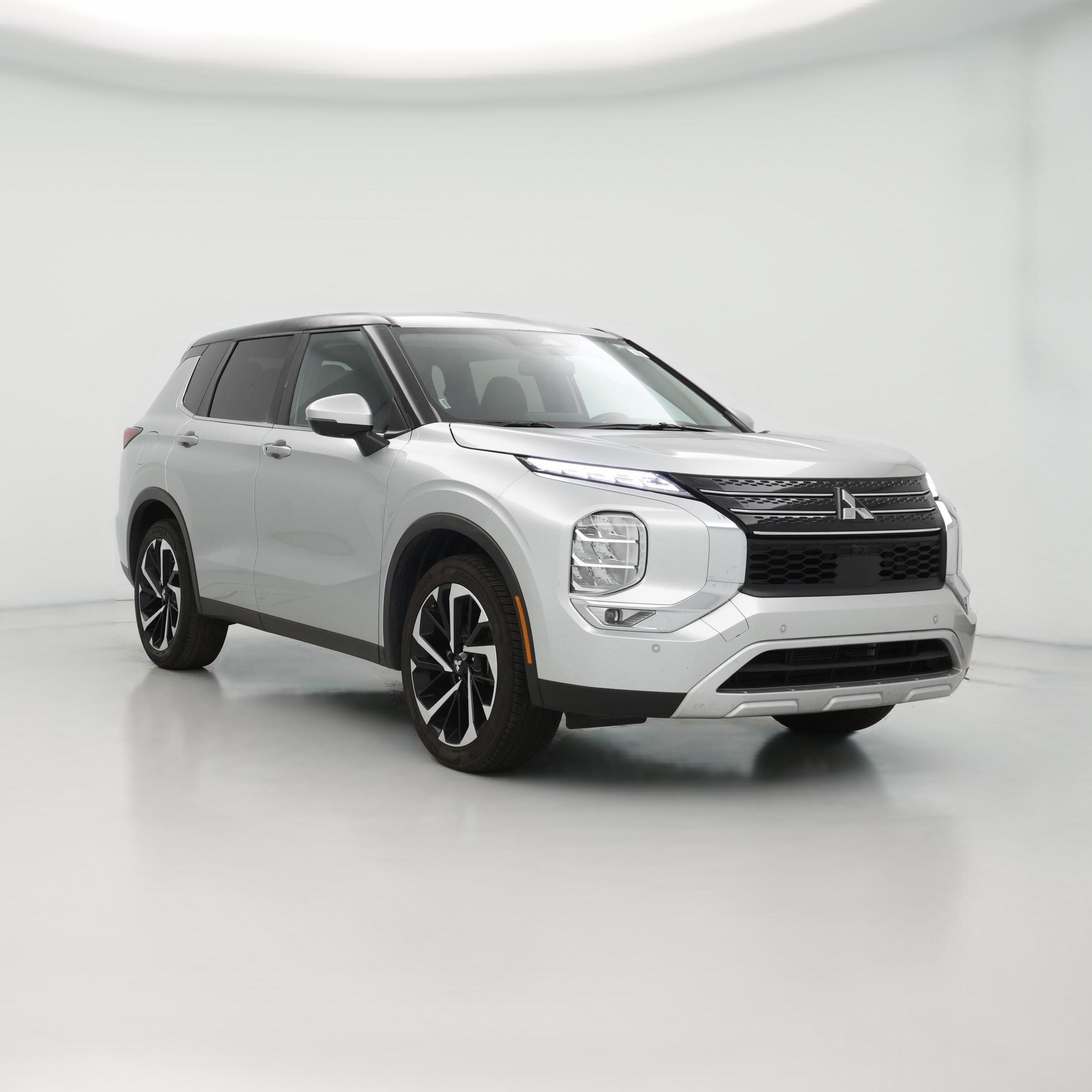 Thumbnail: 2024 Mitsubishi Outlander - 1