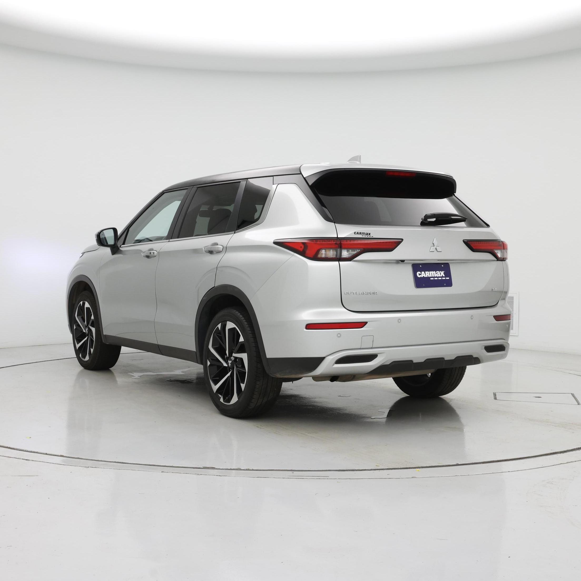 Thumbnail: 2024 Mitsubishi Outlander - 2