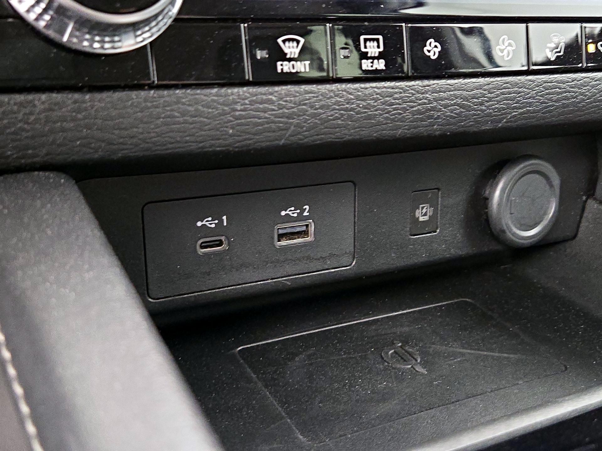 Thumbnail: 2024 Mitsubishi Outlander - 19