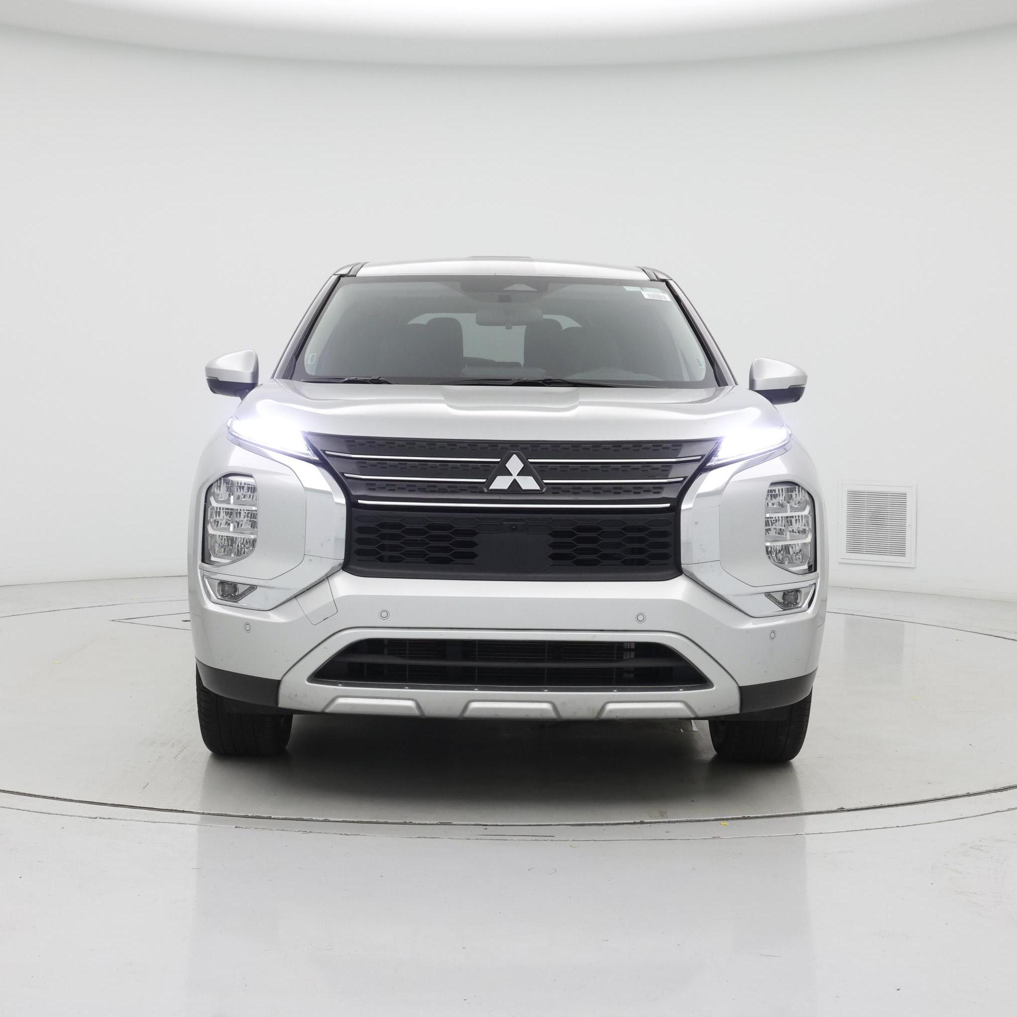 Thumbnail: 2024 Mitsubishi Outlander - 5