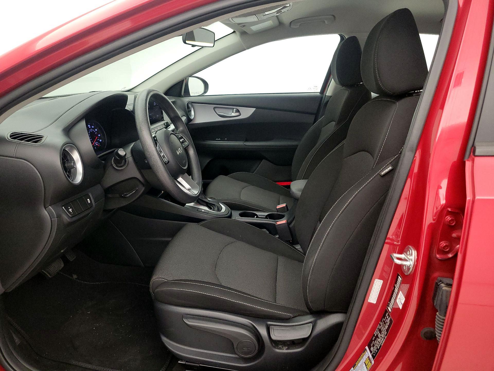 Thumbnail: 2024 Kia Forte - 11