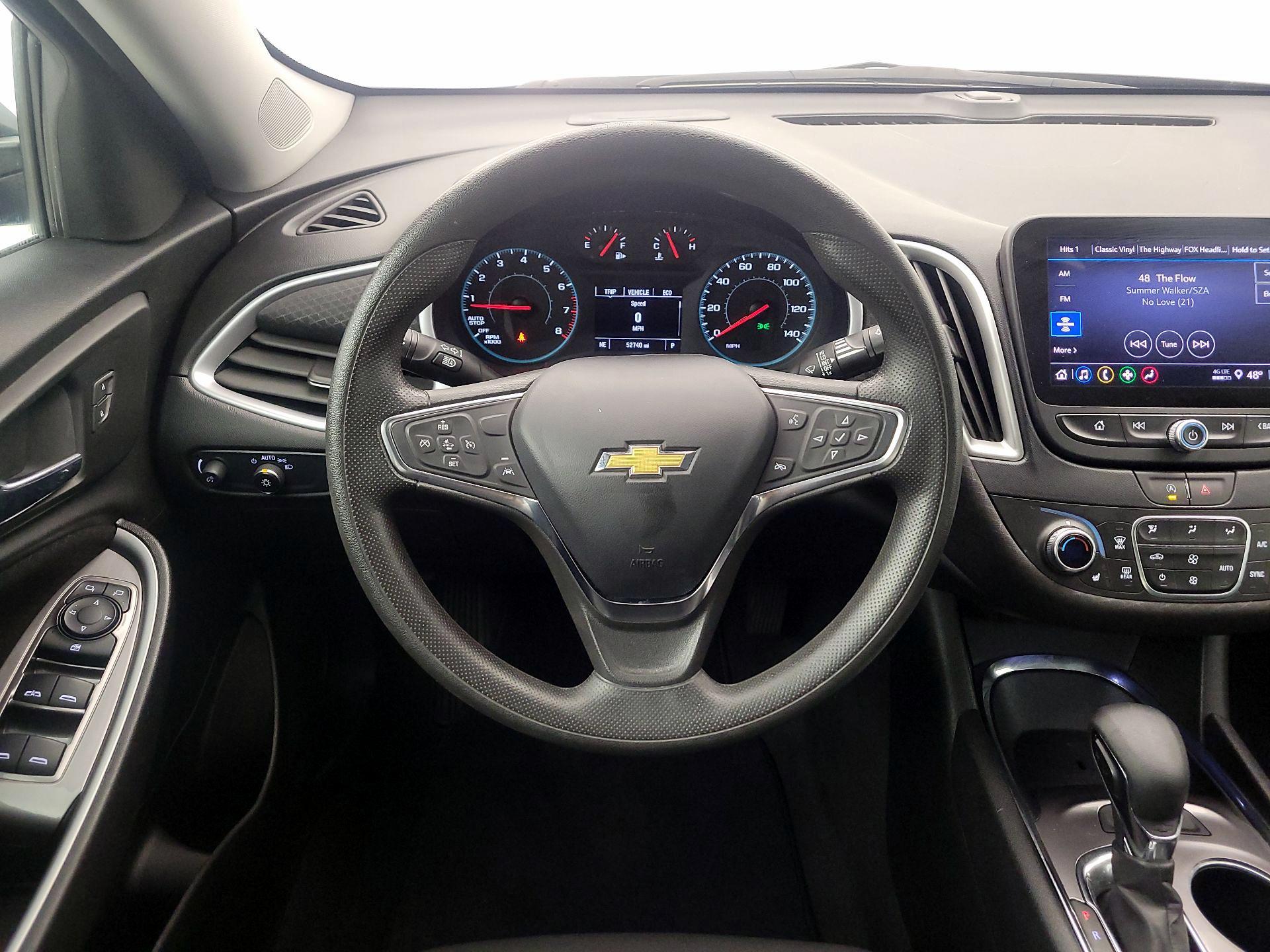 Thumbnail: 2023 Chevrolet Malibu - 10