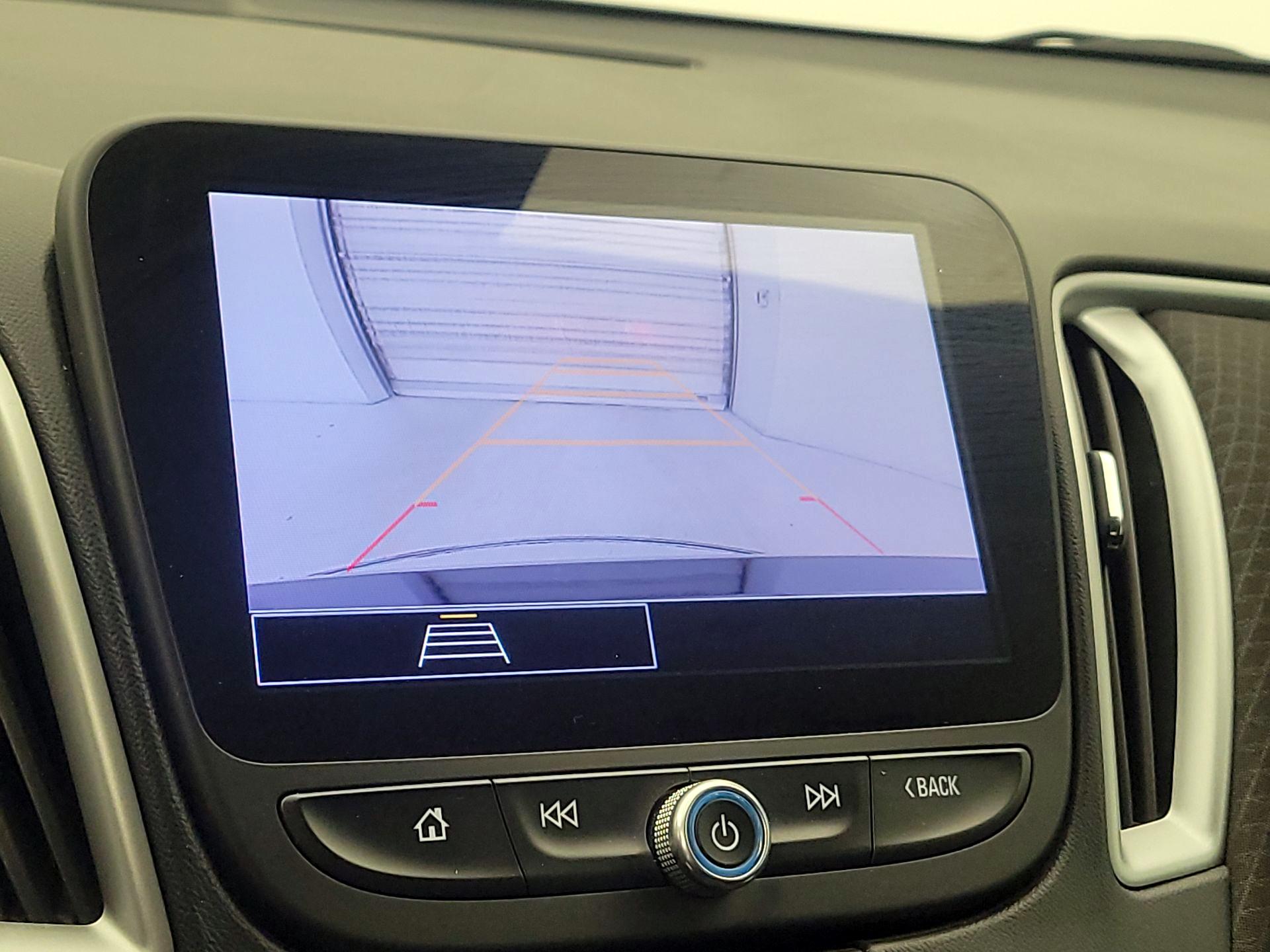 Thumbnail: 2023 Chevrolet Malibu - 14