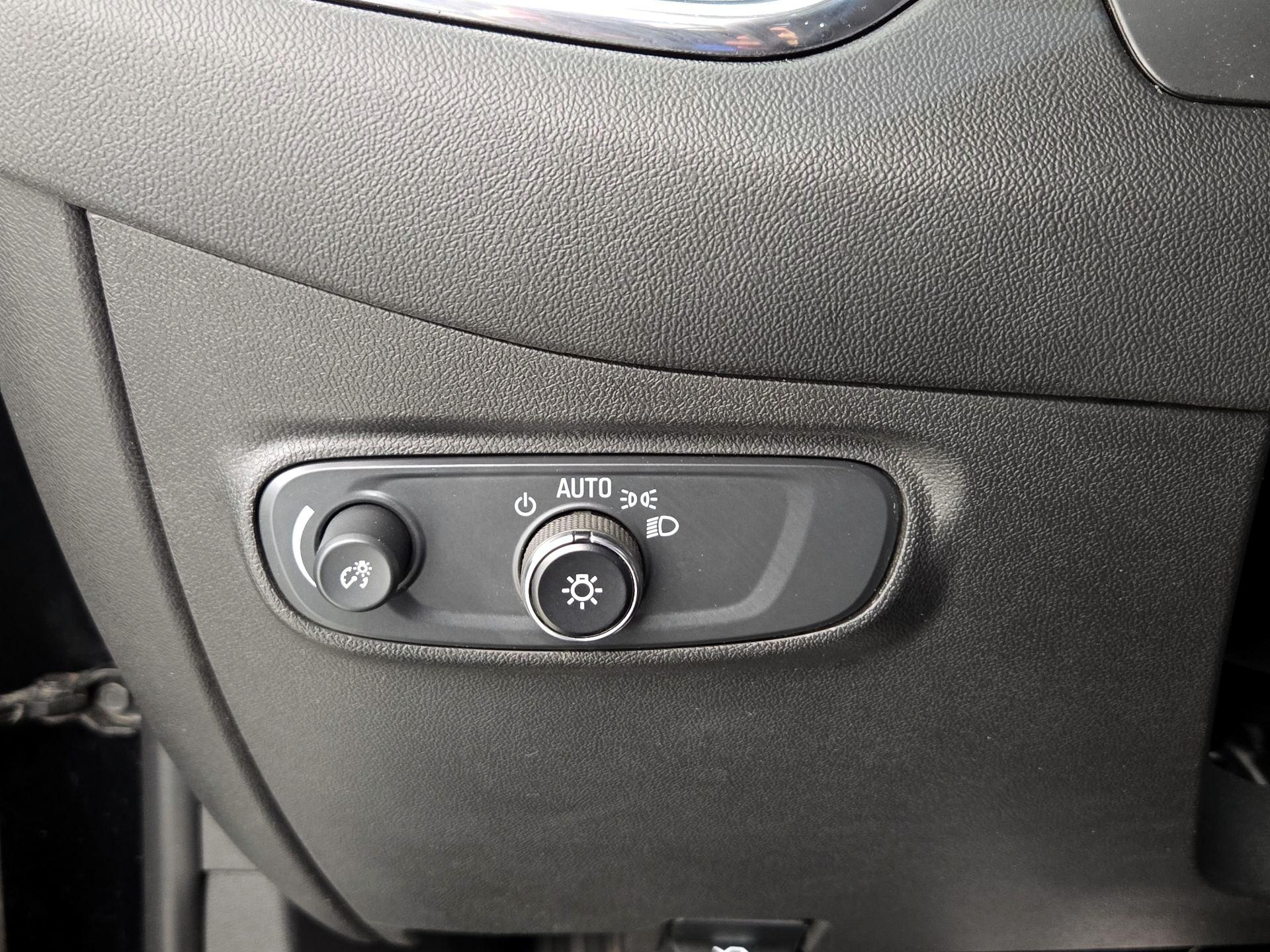 Thumbnail: 2023 Chevrolet Equinox - 13