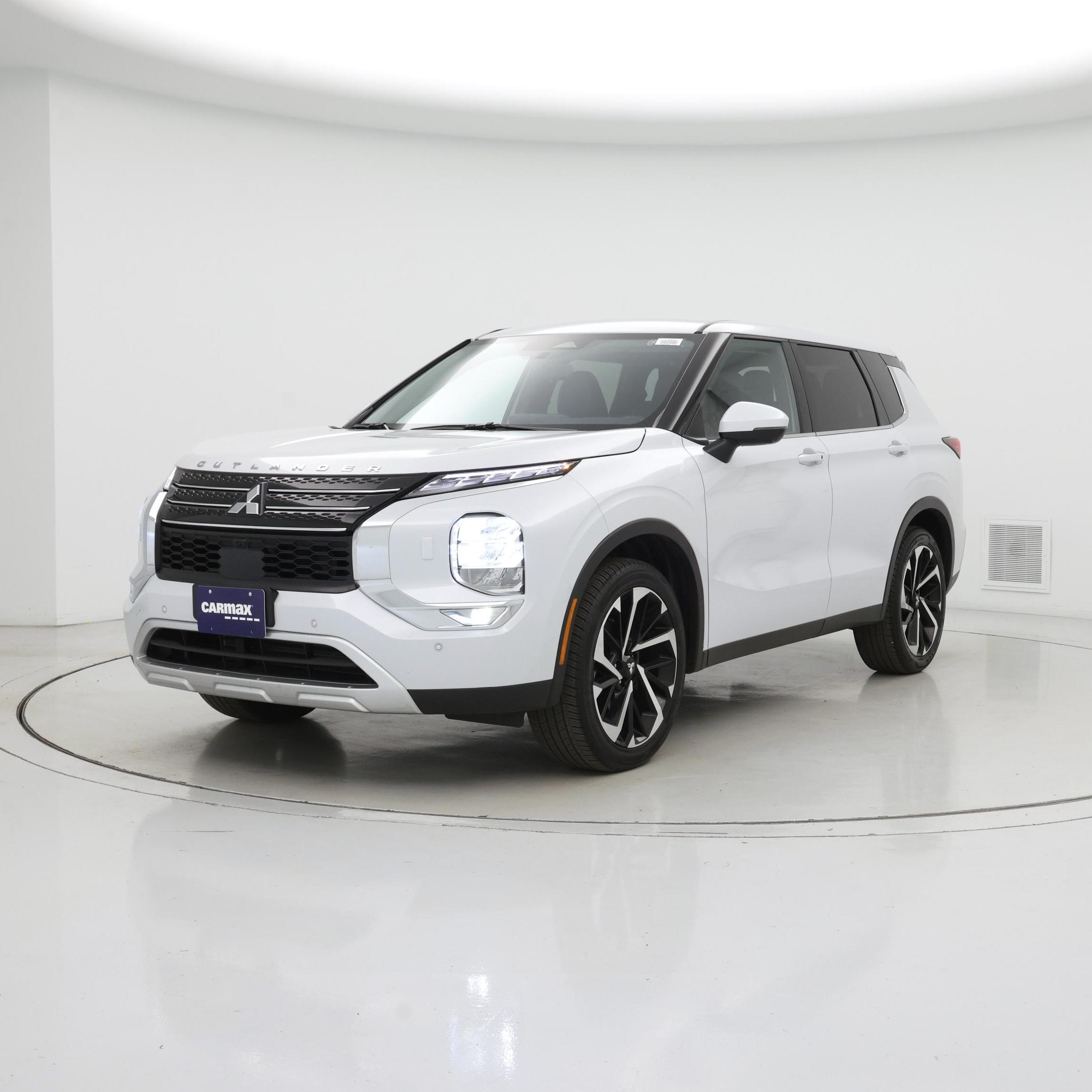 Thumbnail: 2024 Mitsubishi Outlander - 4