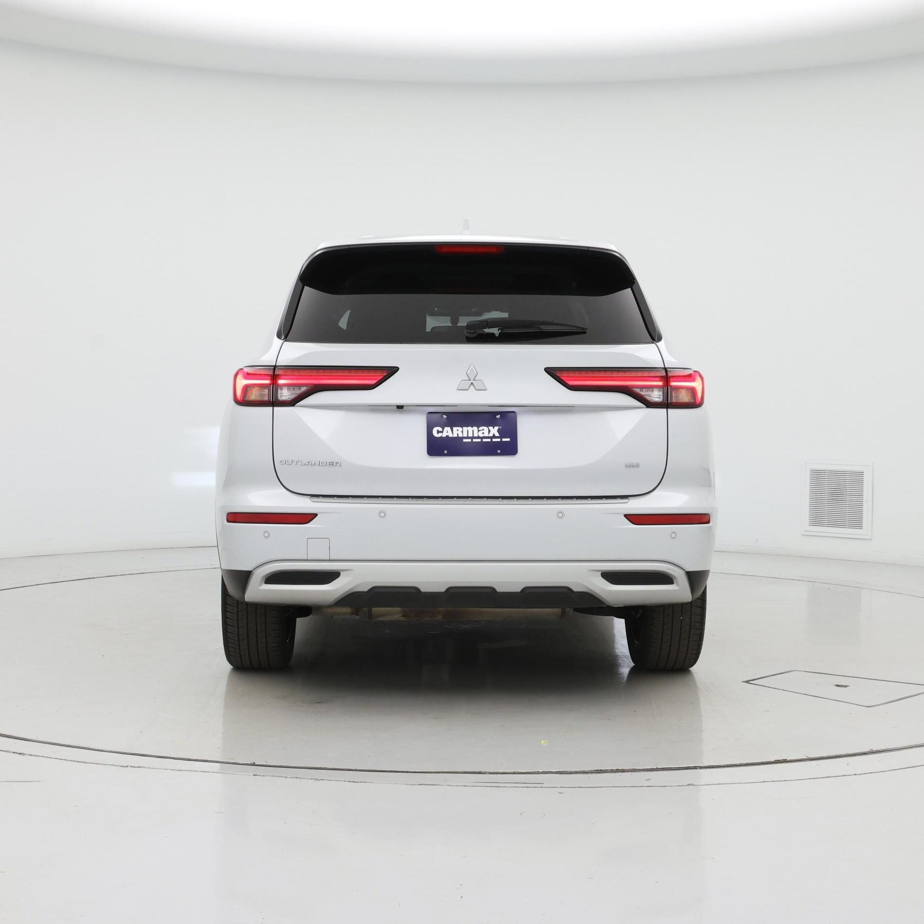 Thumbnail: 2024 Mitsubishi Outlander - 6