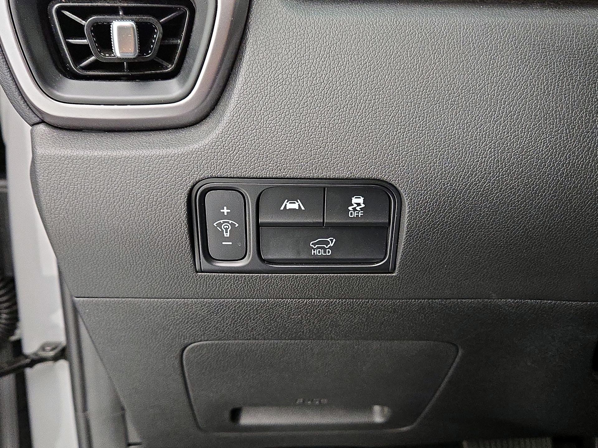 Thumbnail: 2023 Kia Sorento - 13