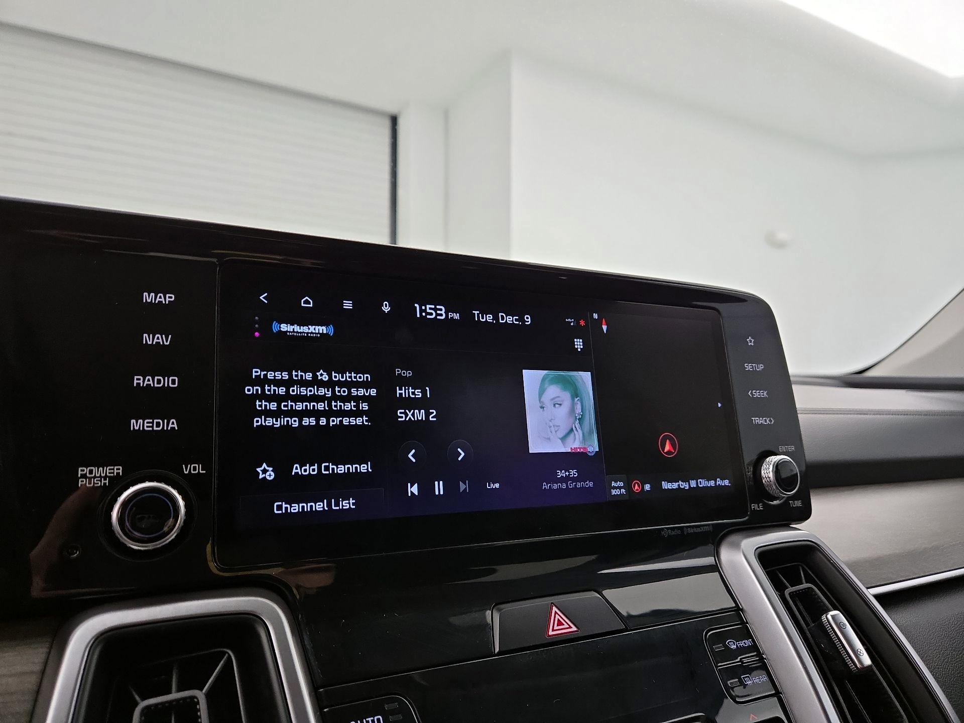 Thumbnail: 2023 Kia Sorento - 16