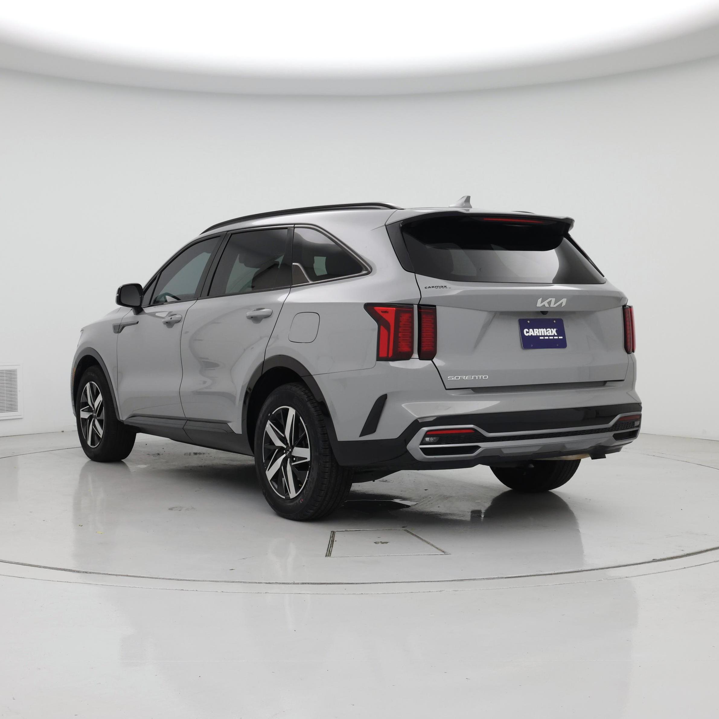 Thumbnail: 2023 Kia Sorento - 2