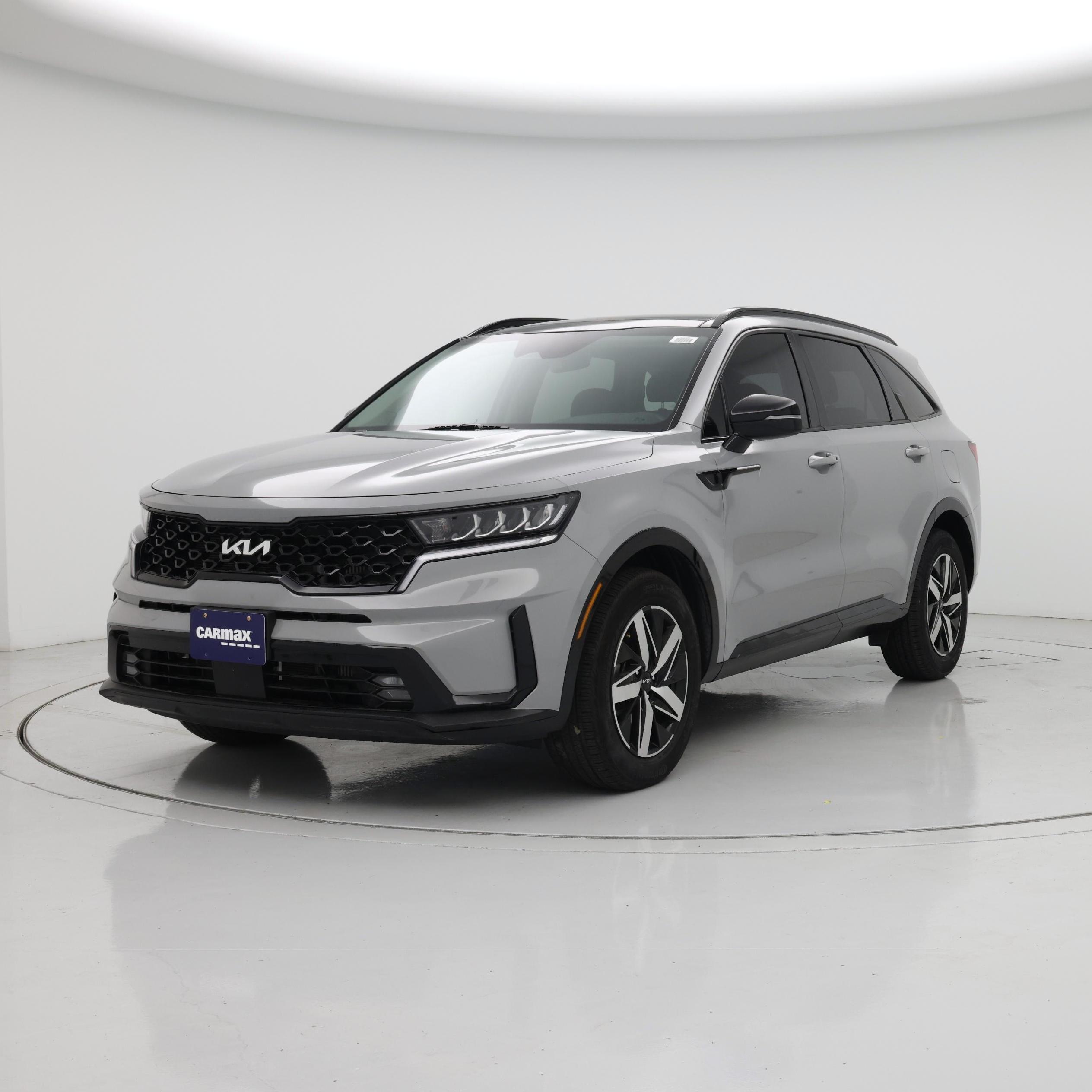 Thumbnail: 2023 Kia Sorento - 4
