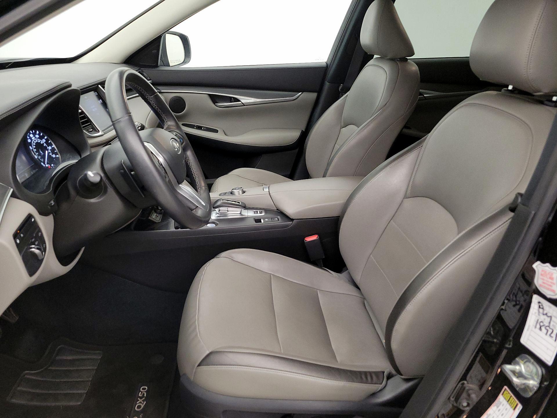 Thumbnail: 2024 INFINITI QX50 - 11