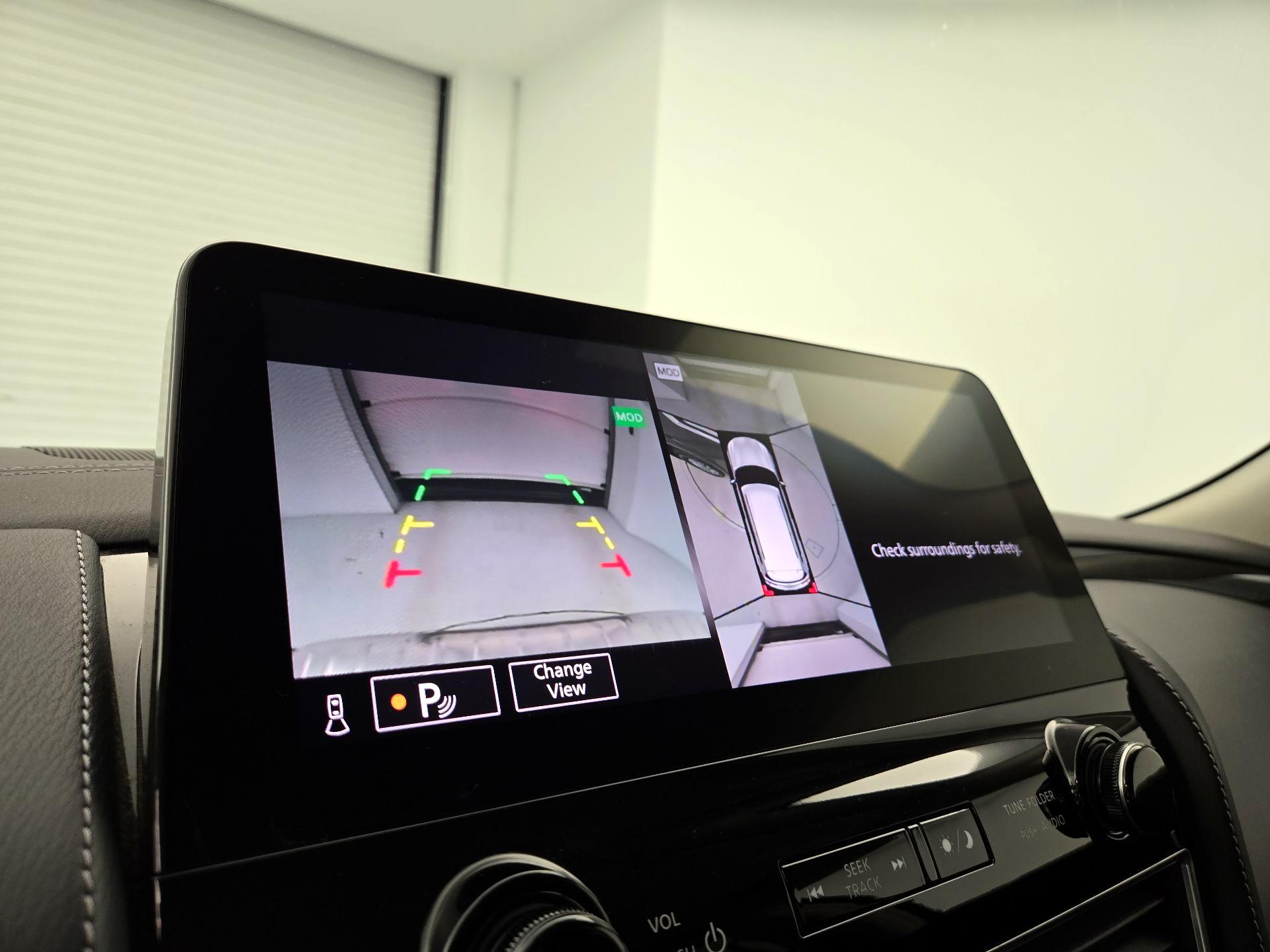 Thumbnail: 2024 INFINITI QX80 - 15