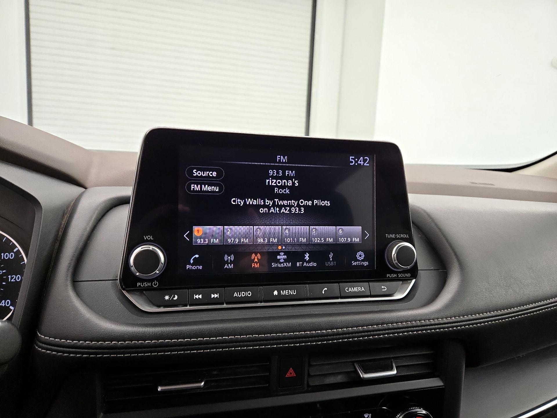 Thumbnail: 2023 Nissan Rogue - 15