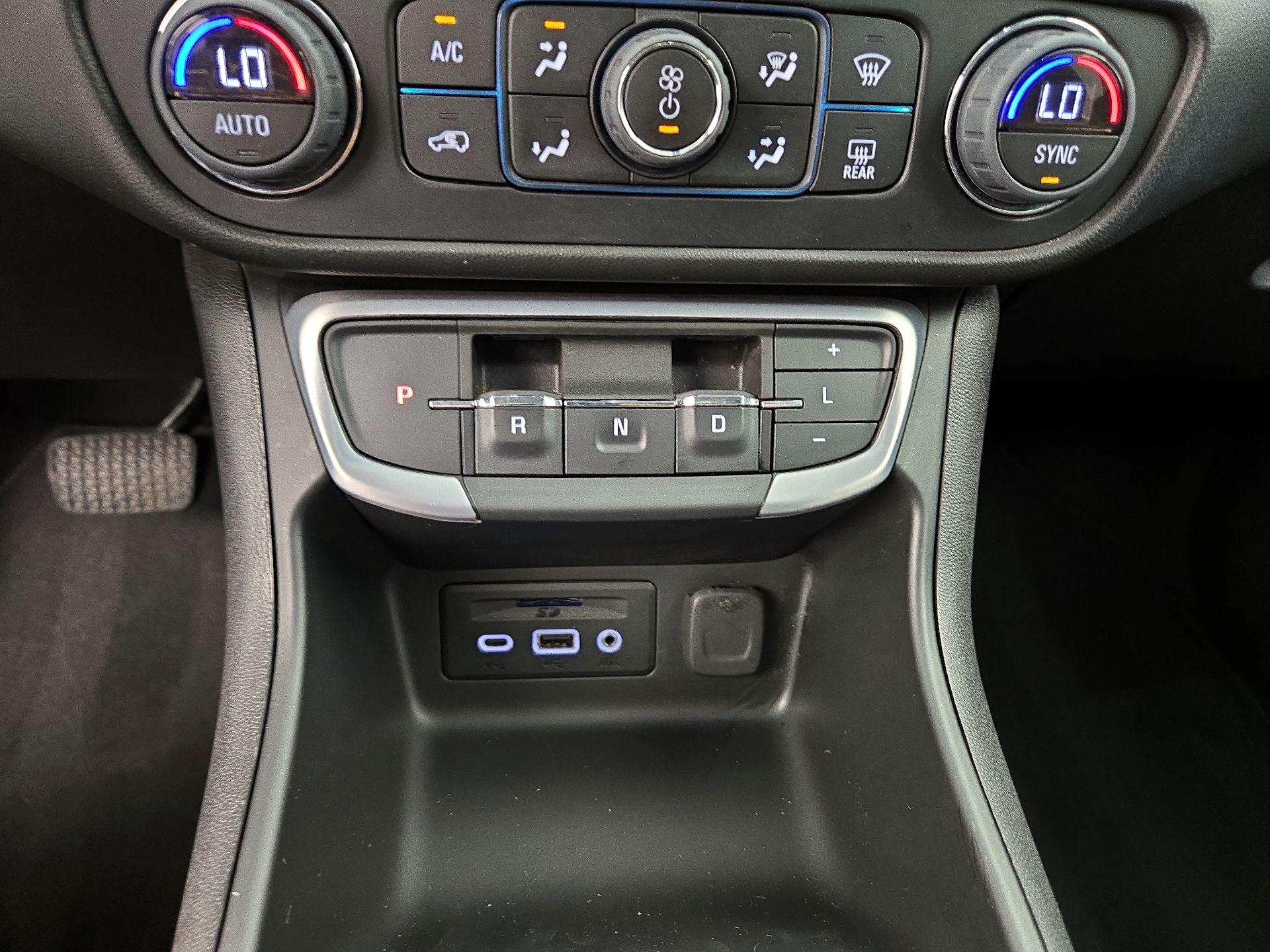 Thumbnail: 2024 GMC Terrain - 17