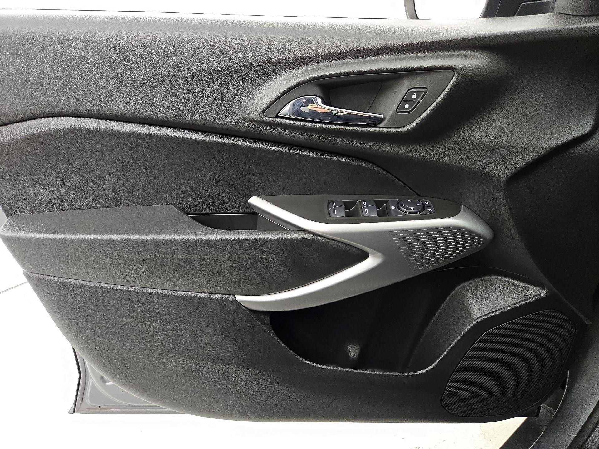 Thumbnail: 2024 Chevrolet Trax - 12