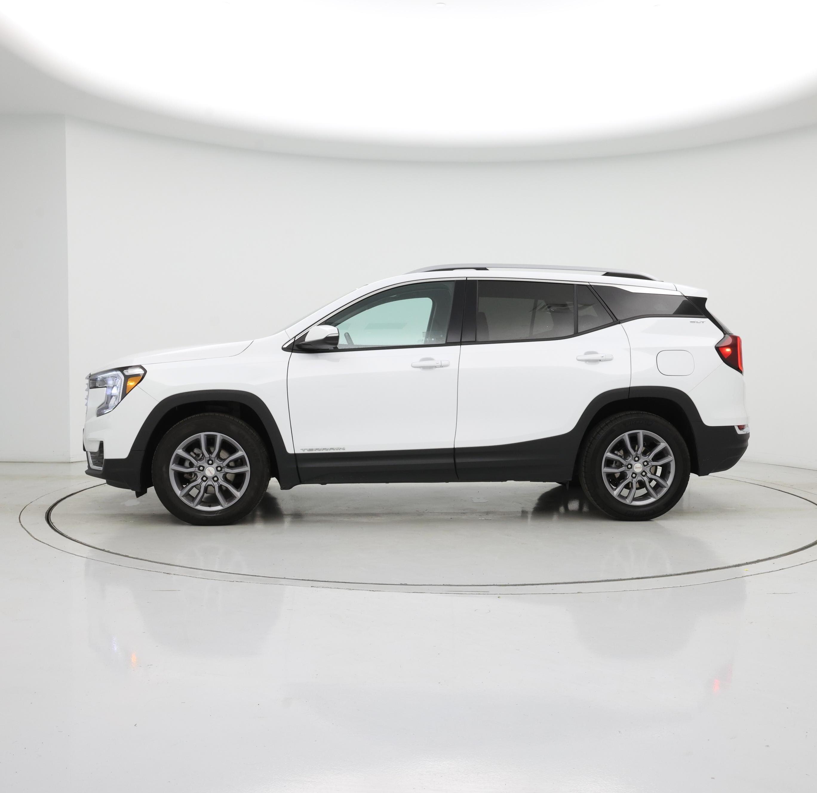 Thumbnail: 2024 GMC Terrain - 3