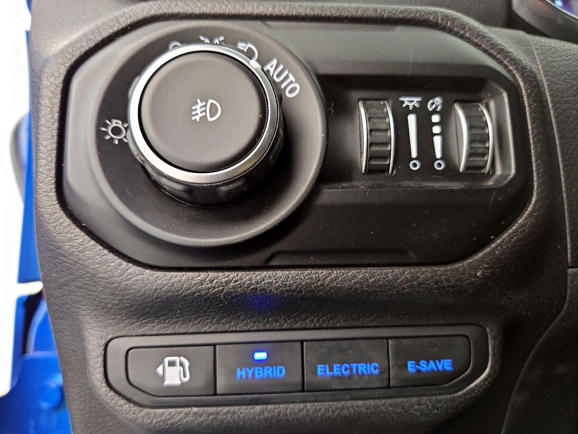 Thumbnail: 2021 Jeep Wrangler - 13