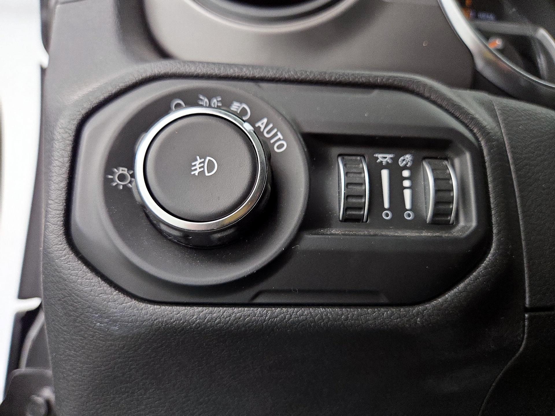 Thumbnail: 2021 Jeep Wrangler - 13