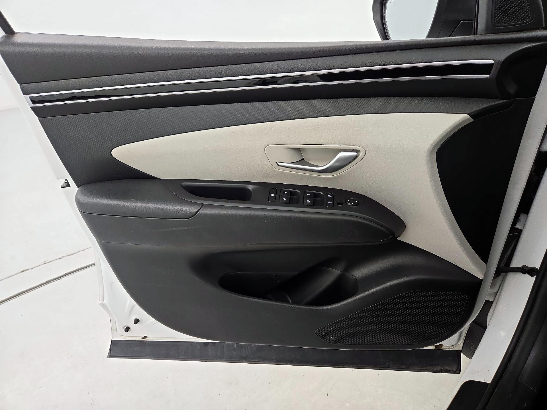 Thumbnail: 2023 Hyundai Tucson - 12