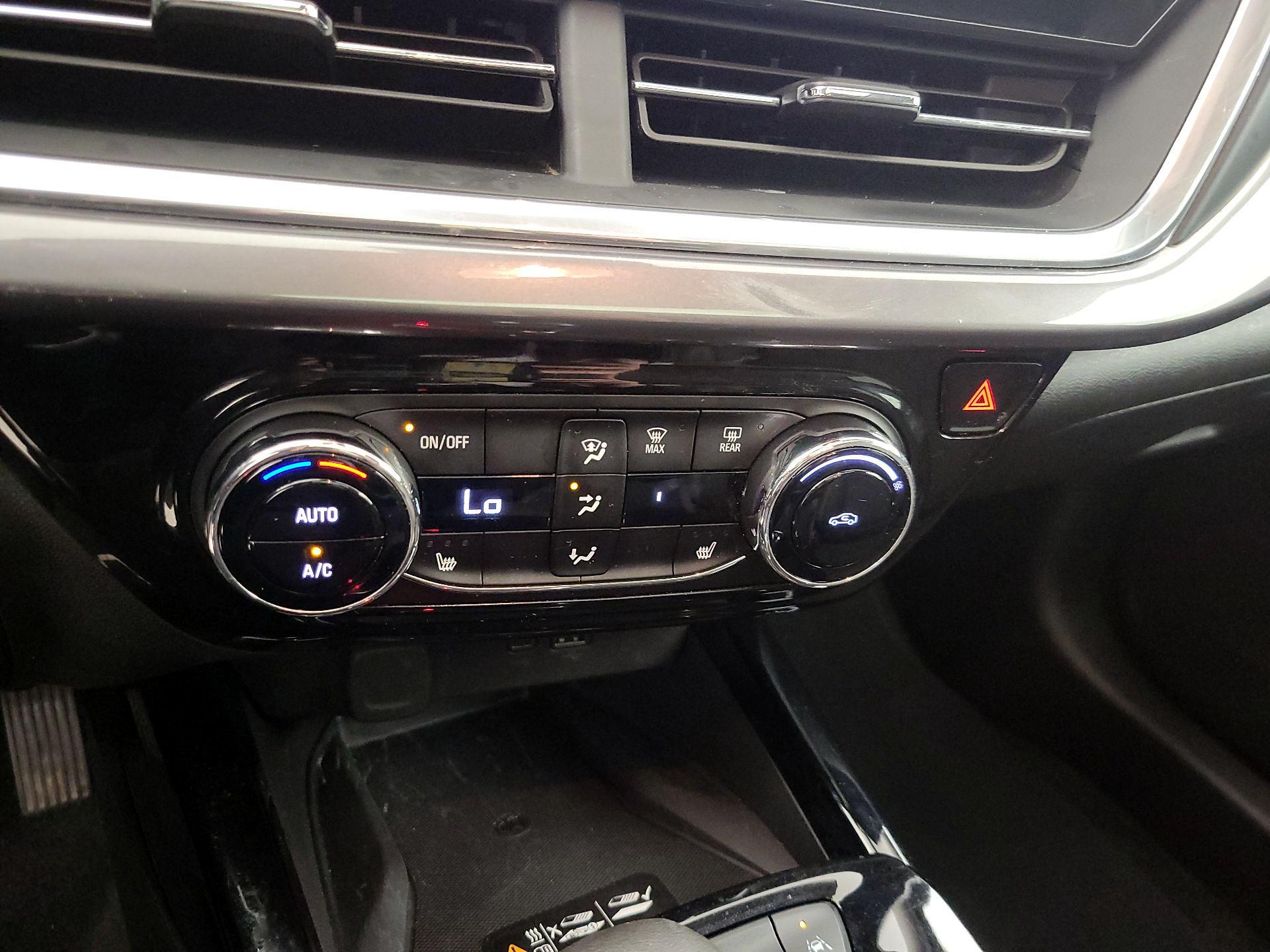 Thumbnail: 2024 Chevrolet Trax - 16