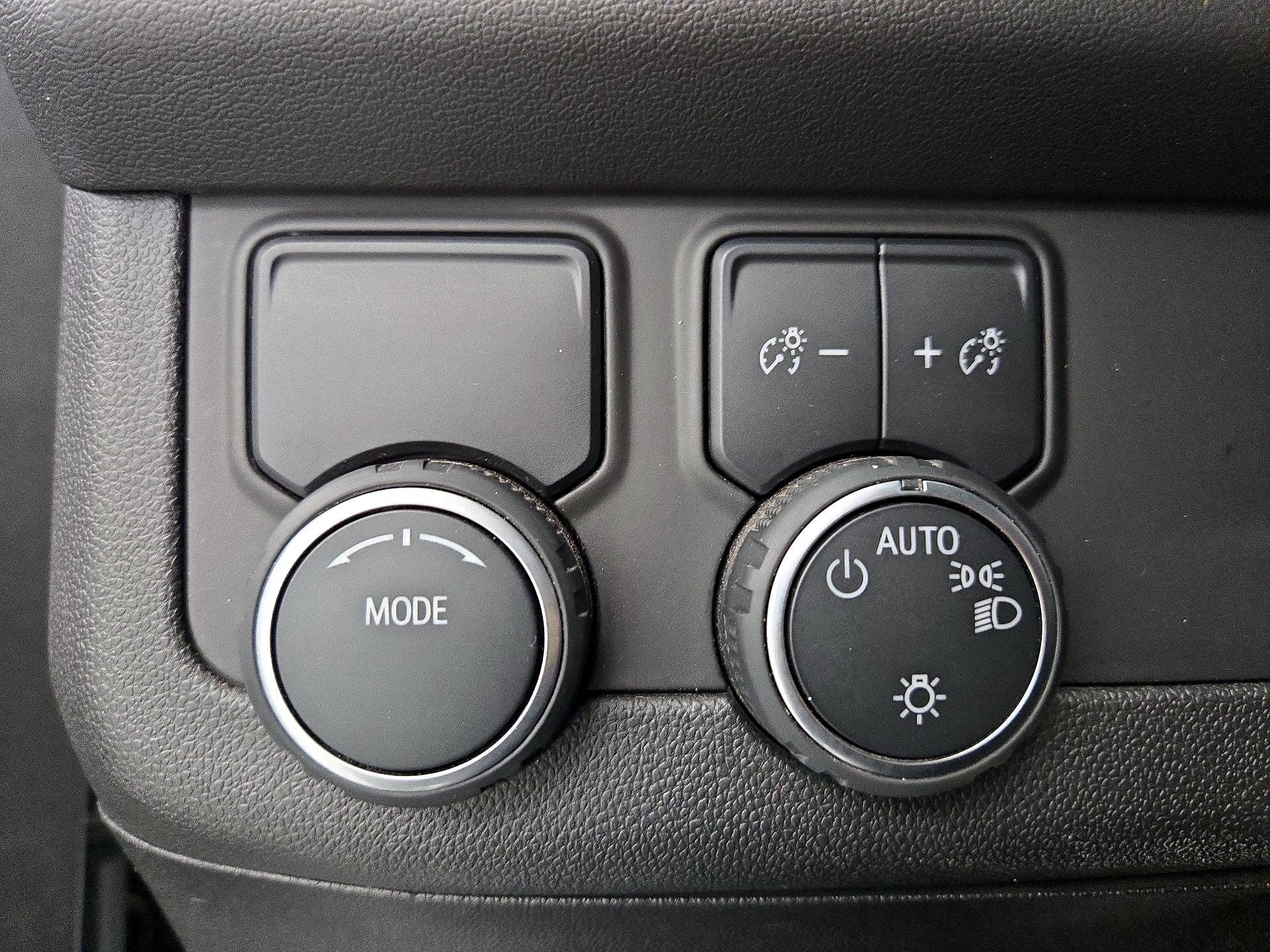 Thumbnail: 2023 Chevrolet Suburban - 13