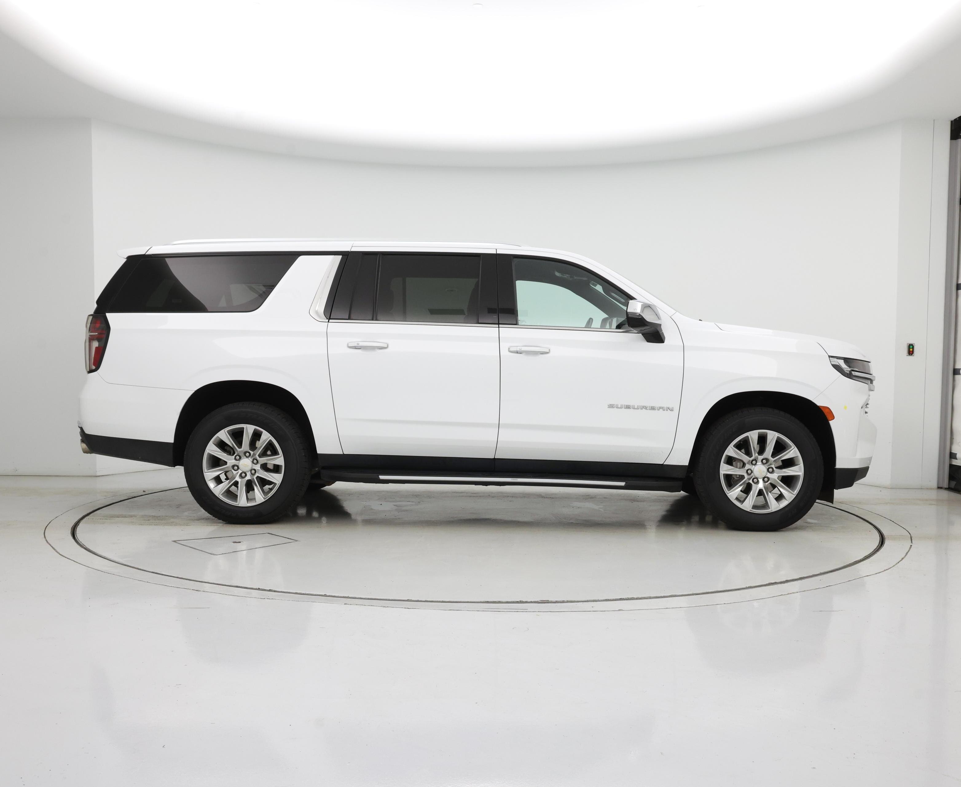 Thumbnail: 2023 Chevrolet Suburban - 7