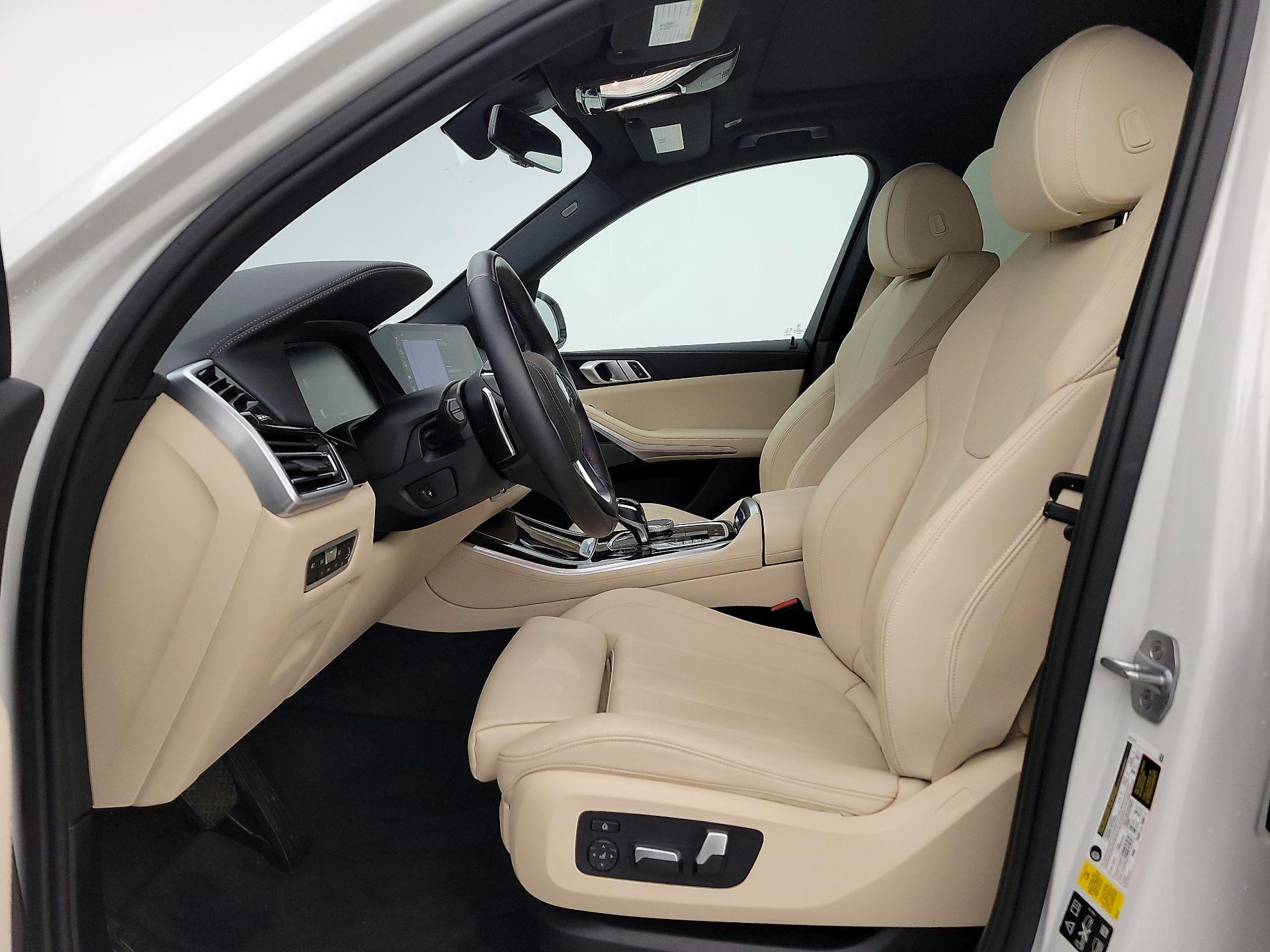 Thumbnail: 2020 BMW X5 - 11