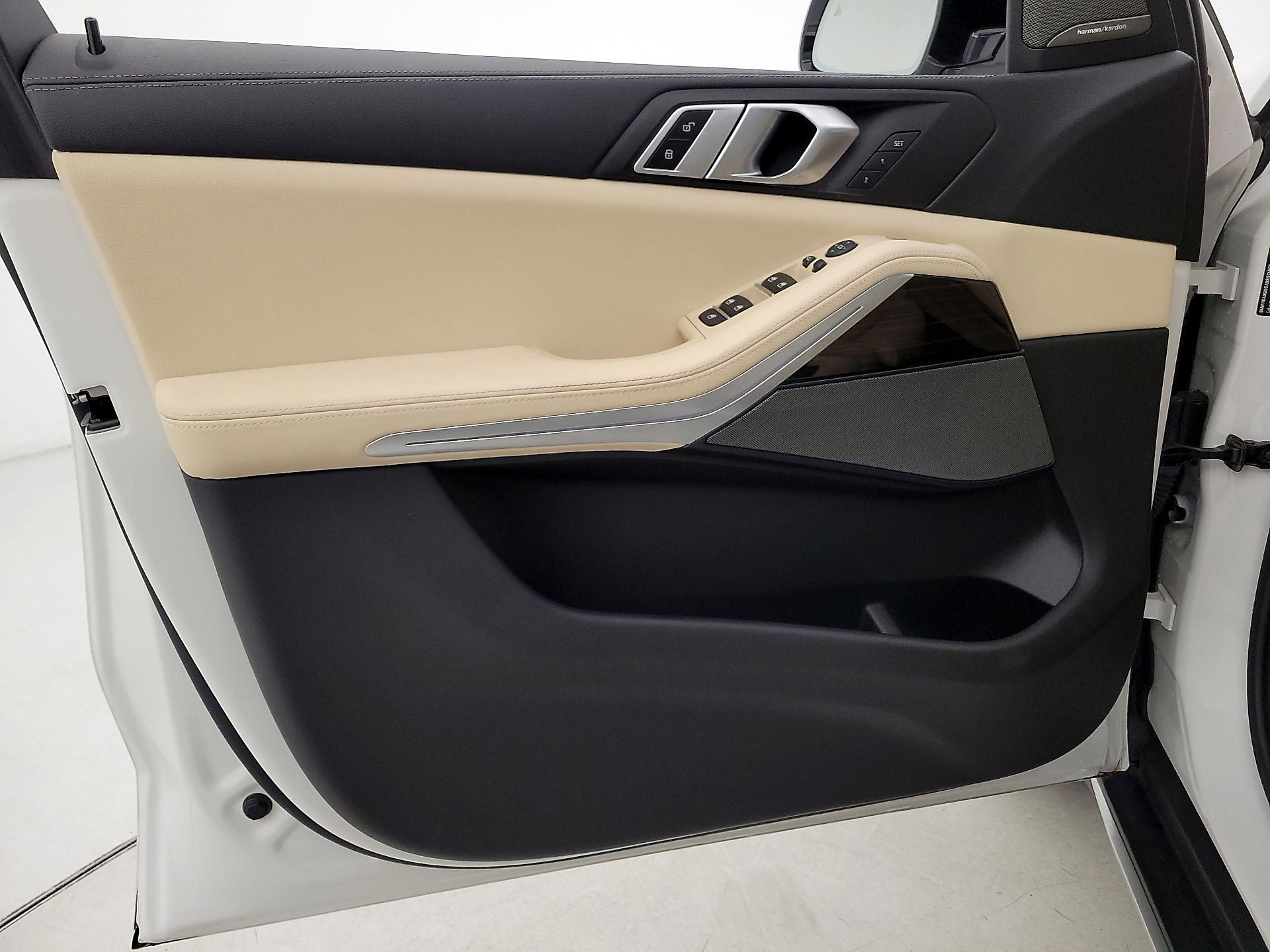 Thumbnail: 2020 BMW X5 - 12