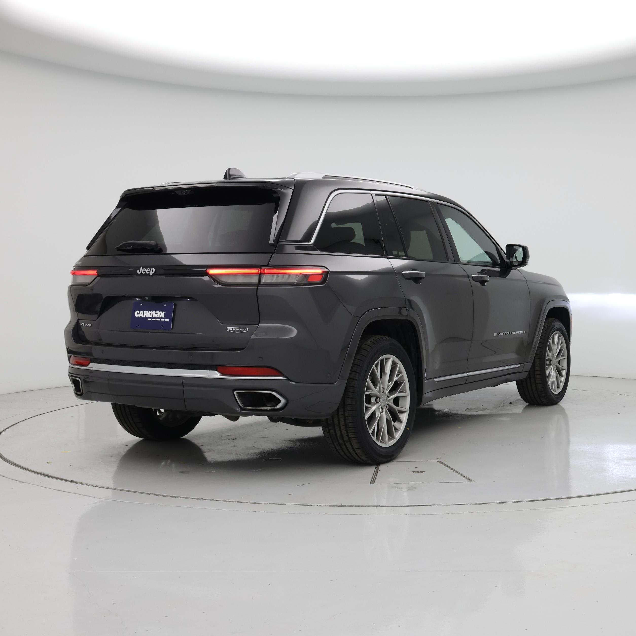 Thumbnail: 2022 Jeep Grand Cherokee - 8