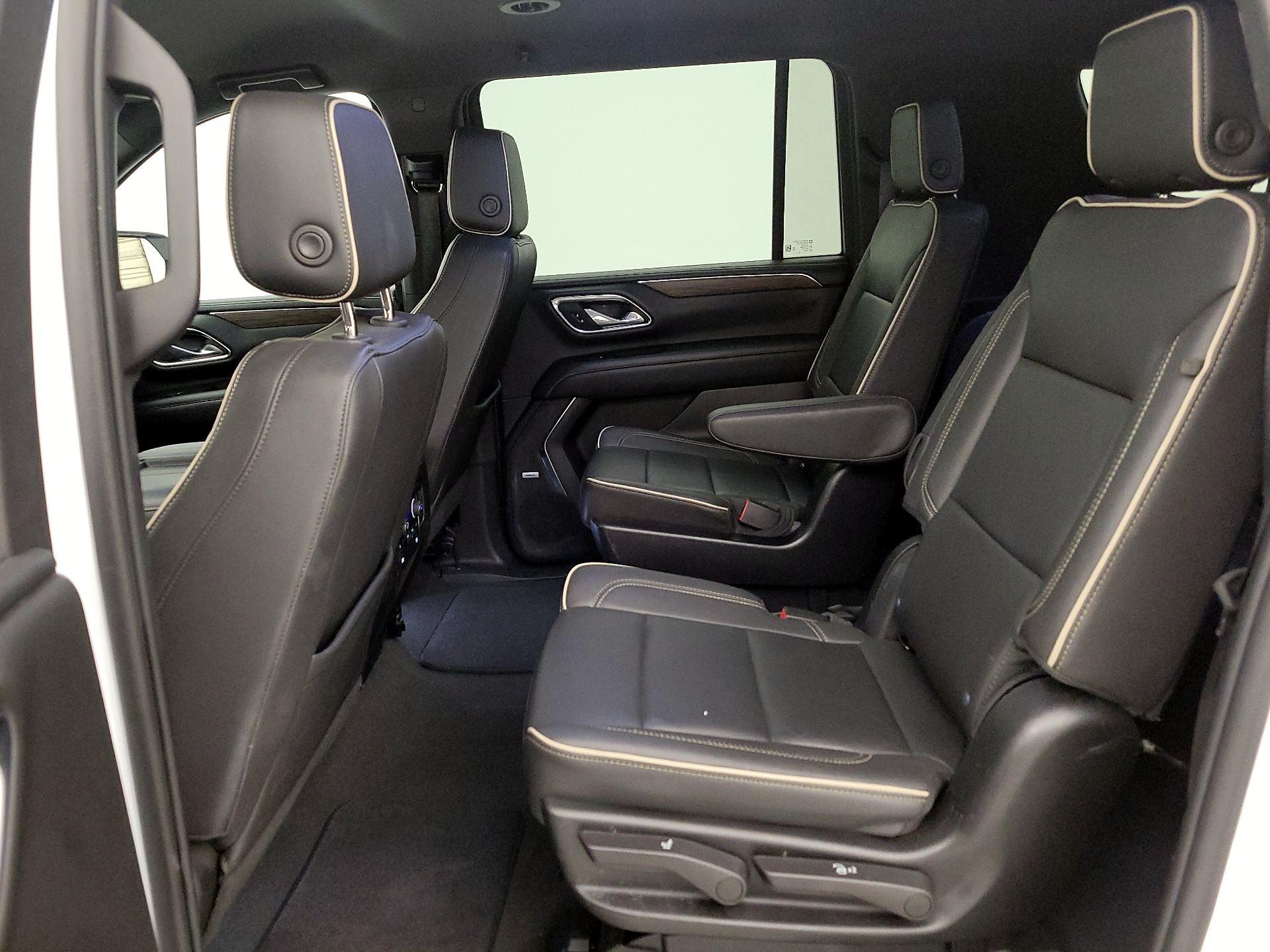 Thumbnail: 2023 Chevrolet Suburban - 19