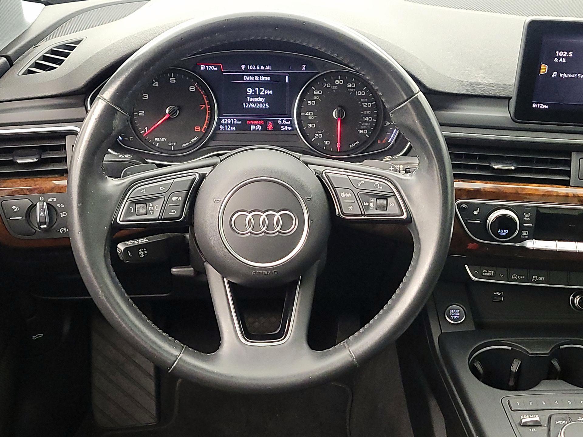 Thumbnail: 2019 Audi A4 - 10