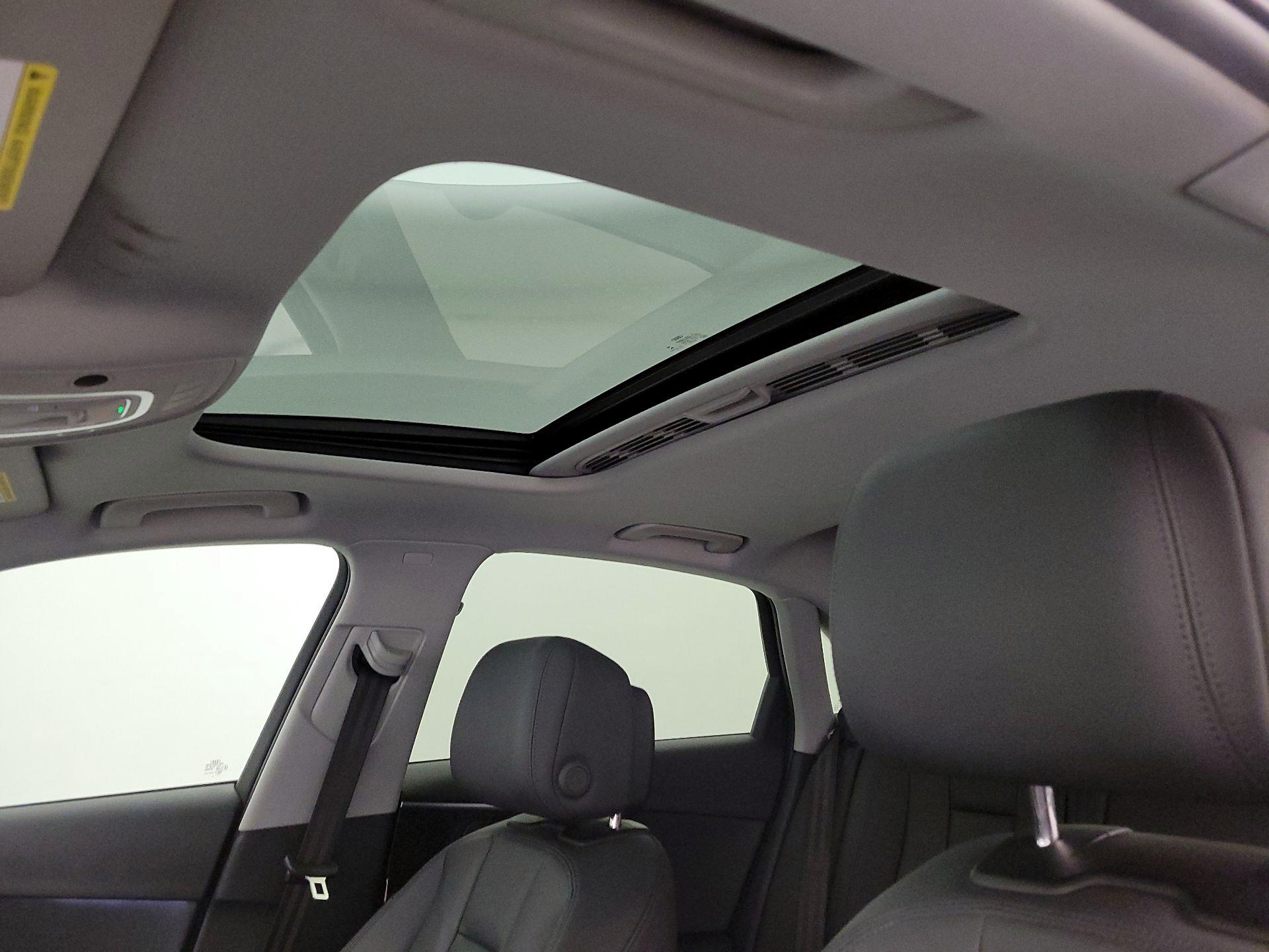 Thumbnail: 2019 Audi A4 - 19